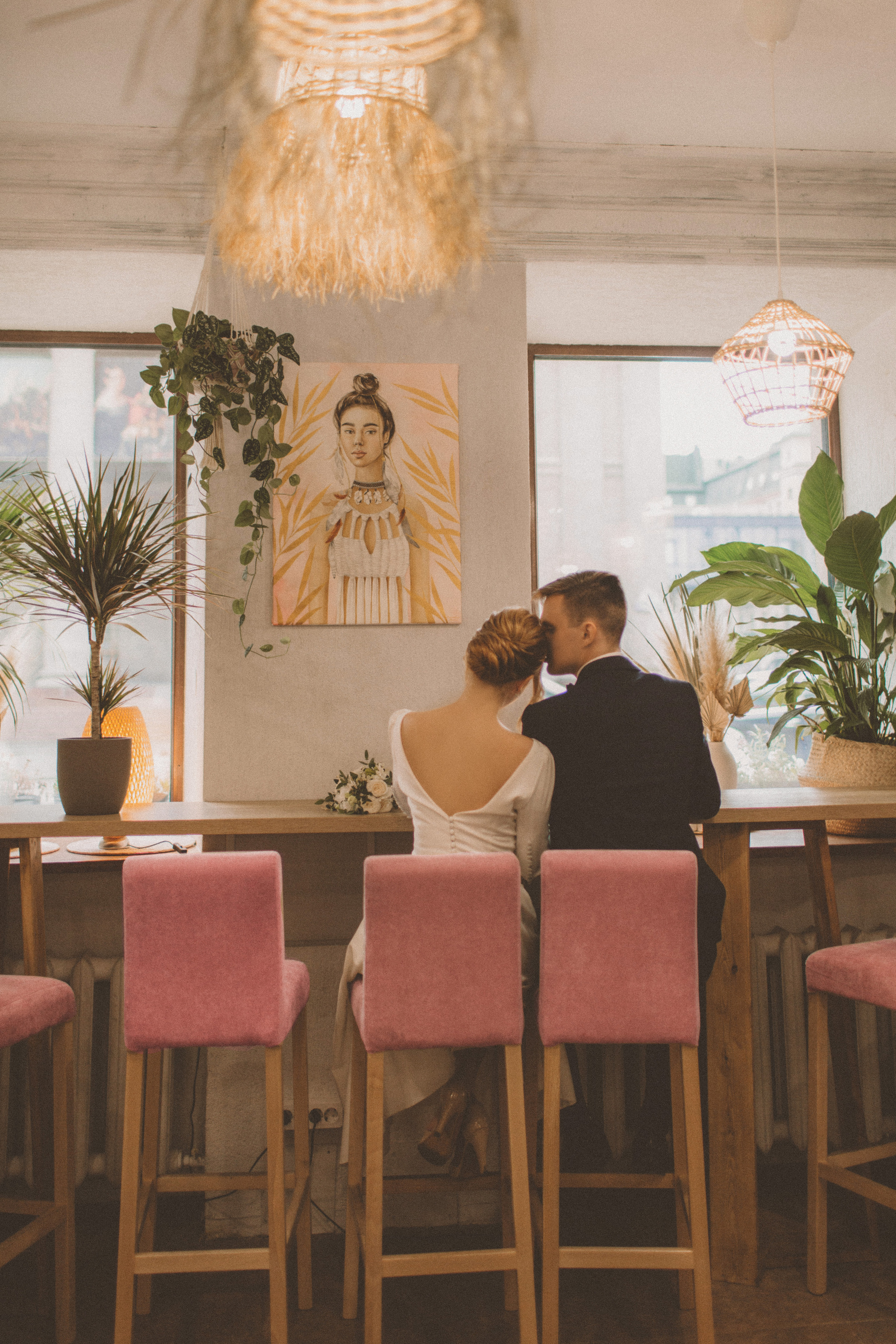 Фотосессия невесты Маргариты в свадебном платье Брижит миди от Бонжур. Свадебный салон-ателье Бонжур в Минске Bonjour