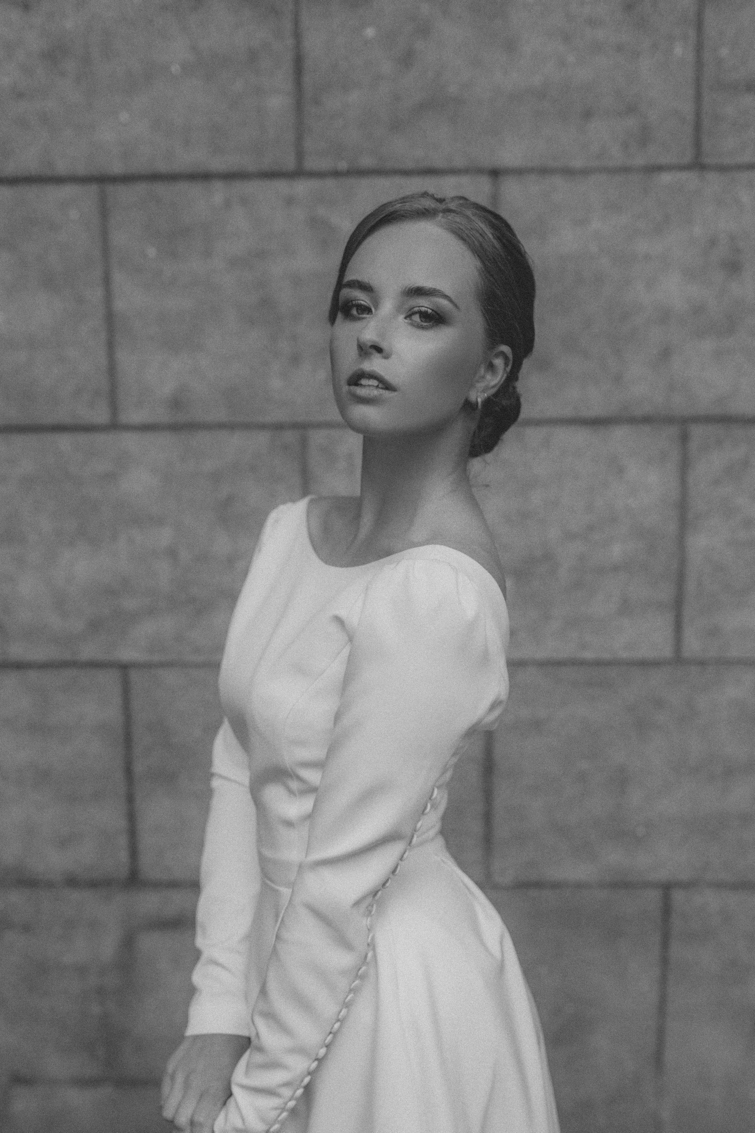 Фотосессия невесты Маргариты в свадебном платье Брижит миди от Бонжур. Свадебный салон-ателье Бонжур в Минске Bonjour