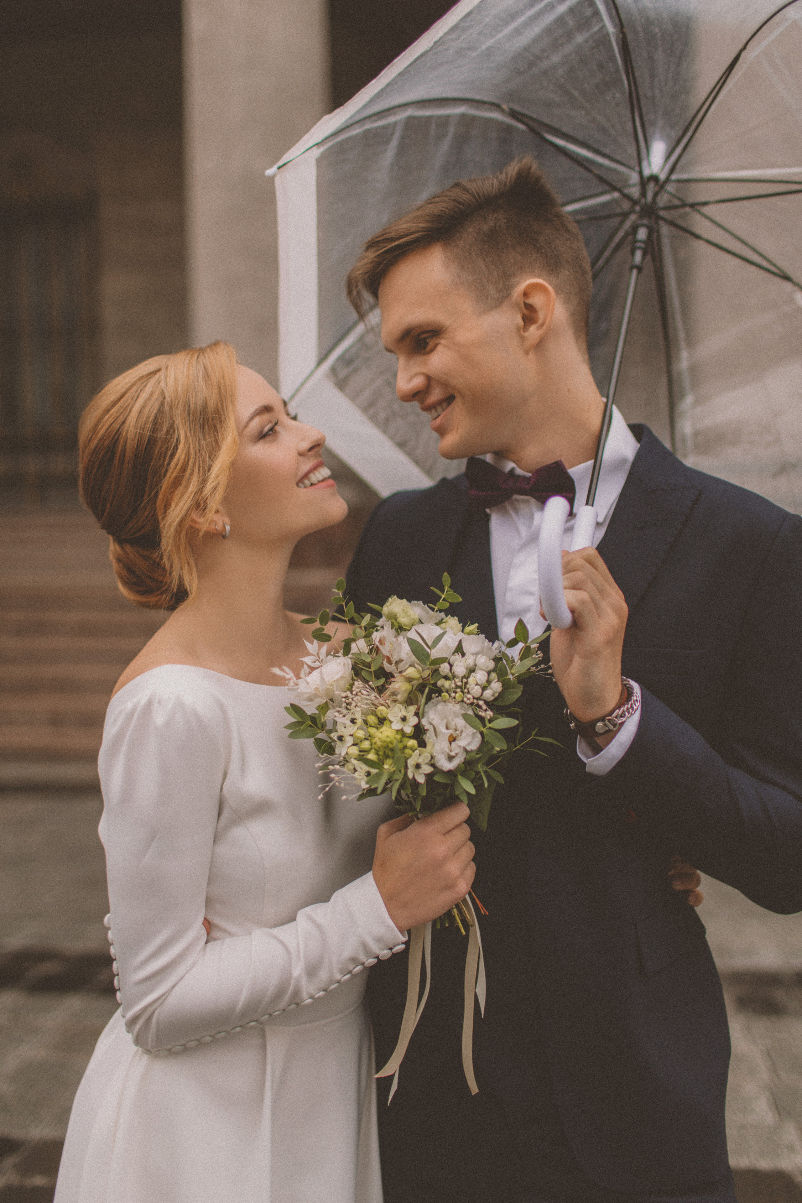 Фотосессия невесты Маргариты в свадебном платье Брижит миди от Бонжур. Свадебный салон-ателье Бонжур в Минске Bonjour