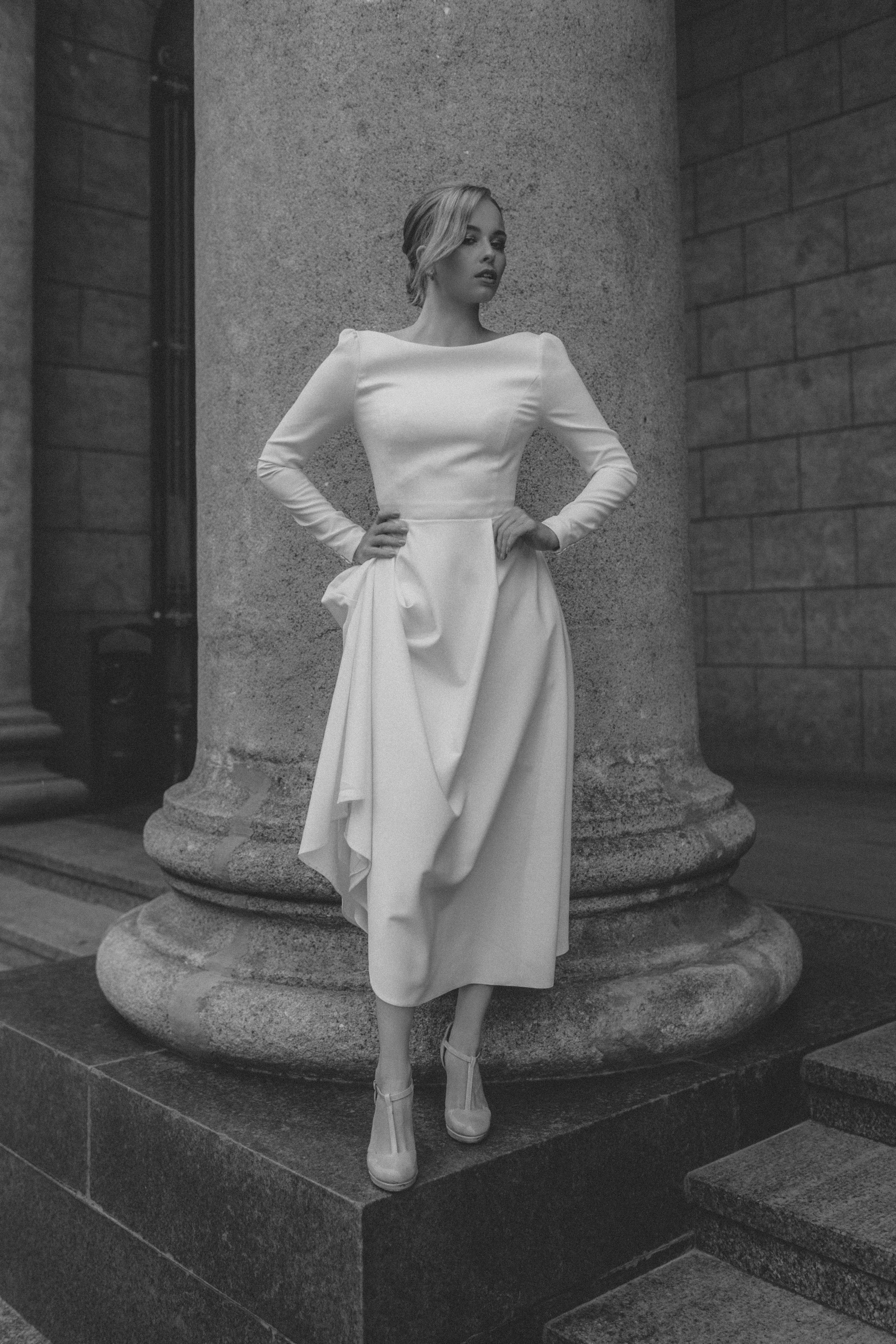 Фотосессия невесты Маргариты в свадебном платье Брижит миди от Бонжур. Свадебный салон-ателье Бонжур в Минске Bonjour