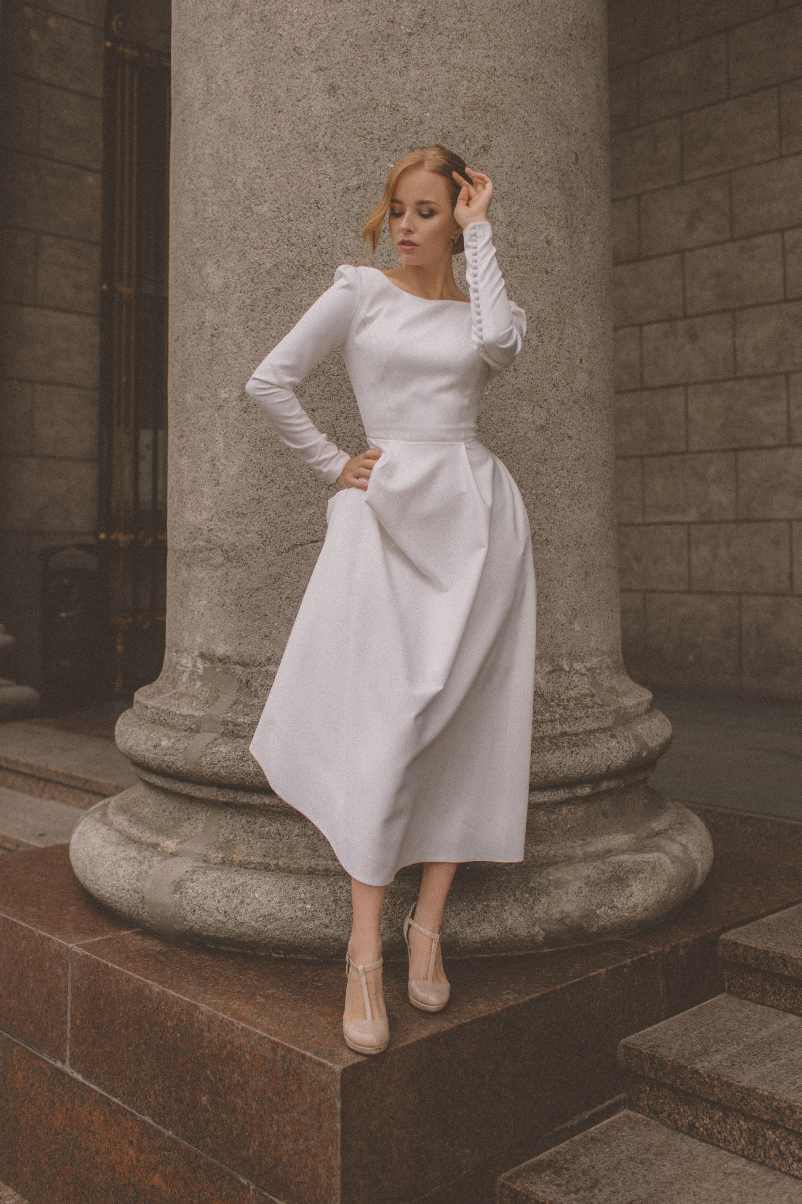 Фотосессия невесты Маргариты в свадебном платье Брижит миди от Бонжур. Свадебный салон-ателье Бонжур в Минске Bonjour