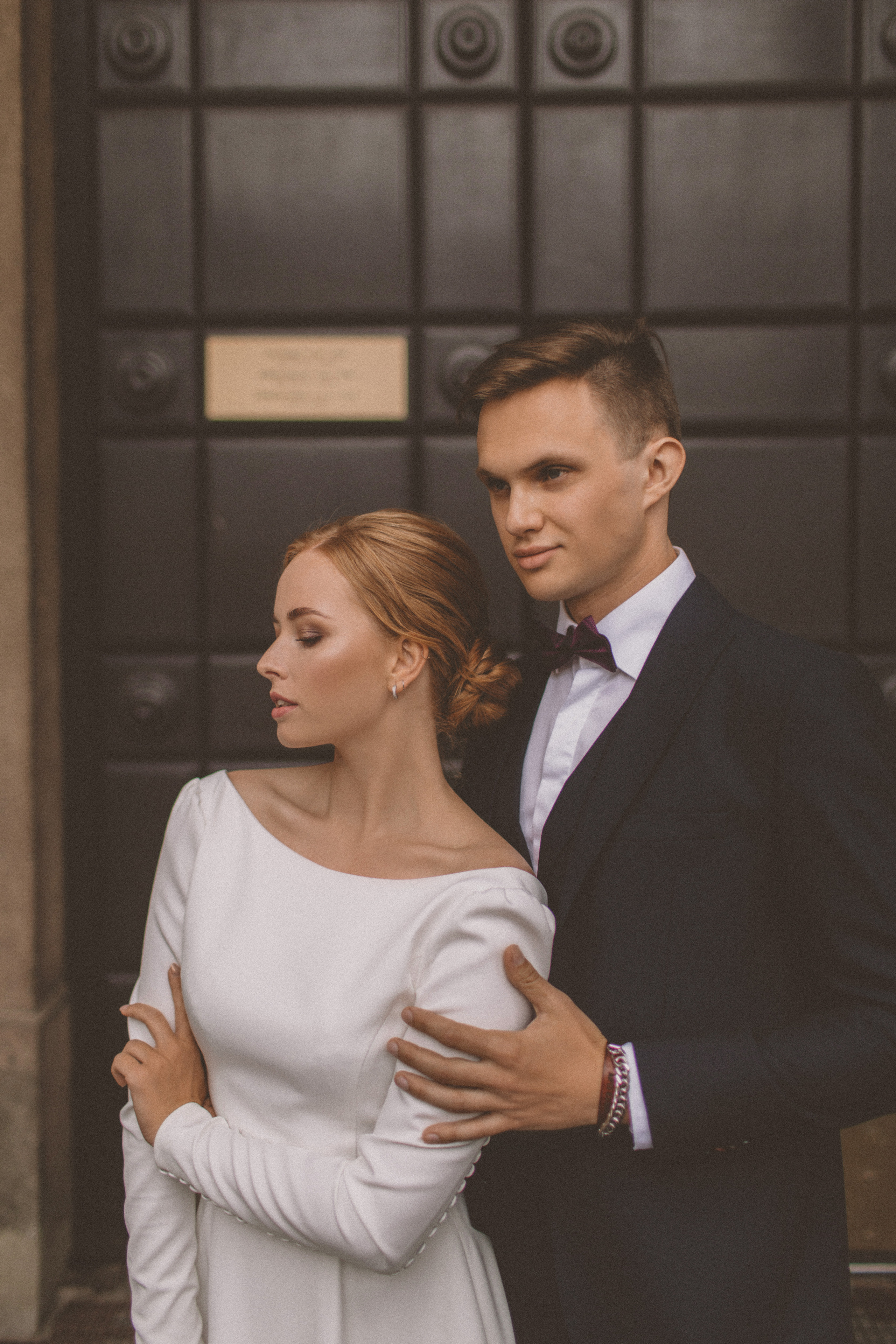 Фотосессия невесты Маргариты в свадебном платье Брижит миди от Бонжур. Свадебный салон-ателье Бонжур в Минске Bonjour