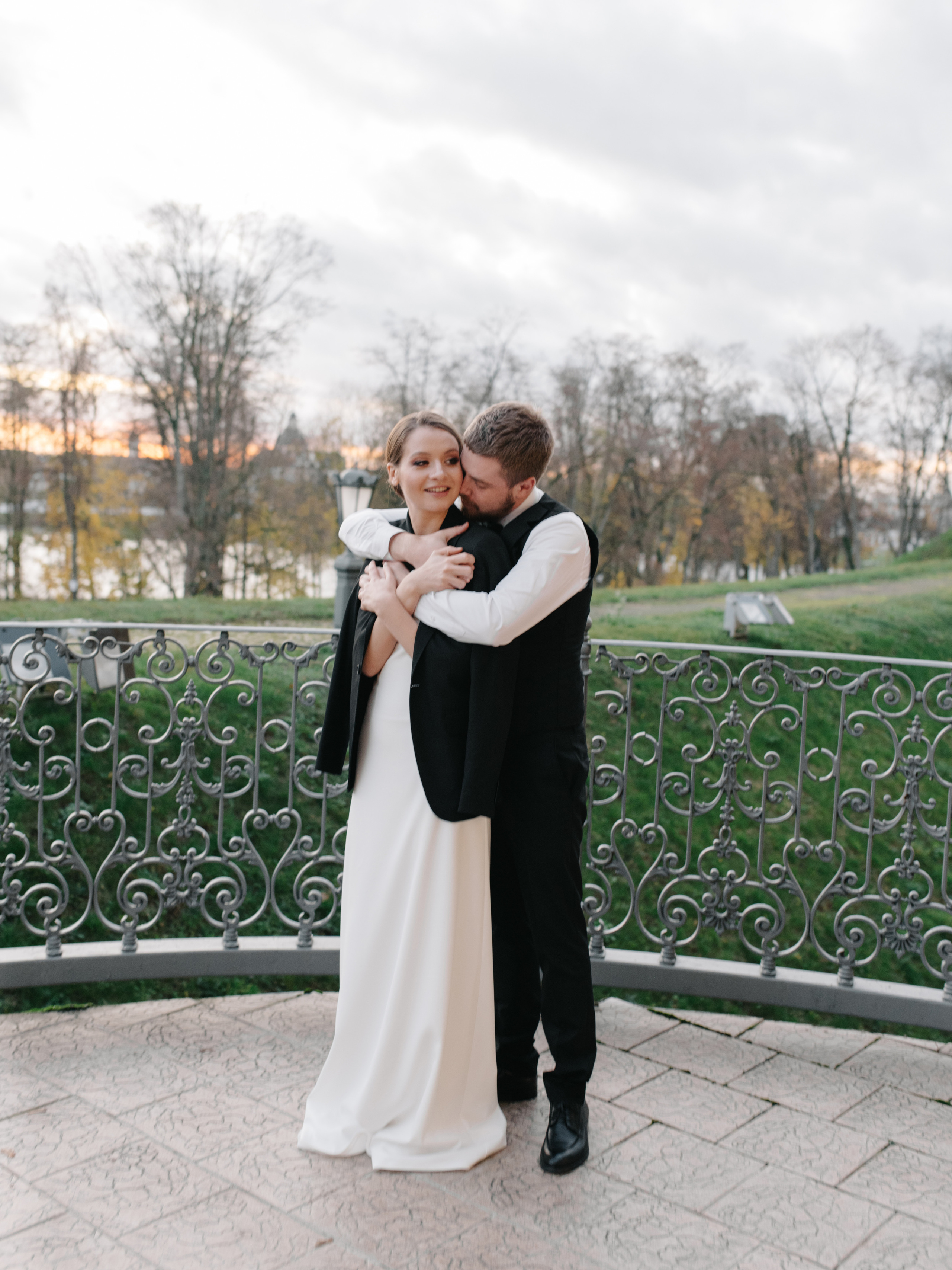 Фотосессия невесты Валерии в свадебном платье Лили  от салона Бонжур. Свадебный салон-ателье Бонжур в Минске Bonjour