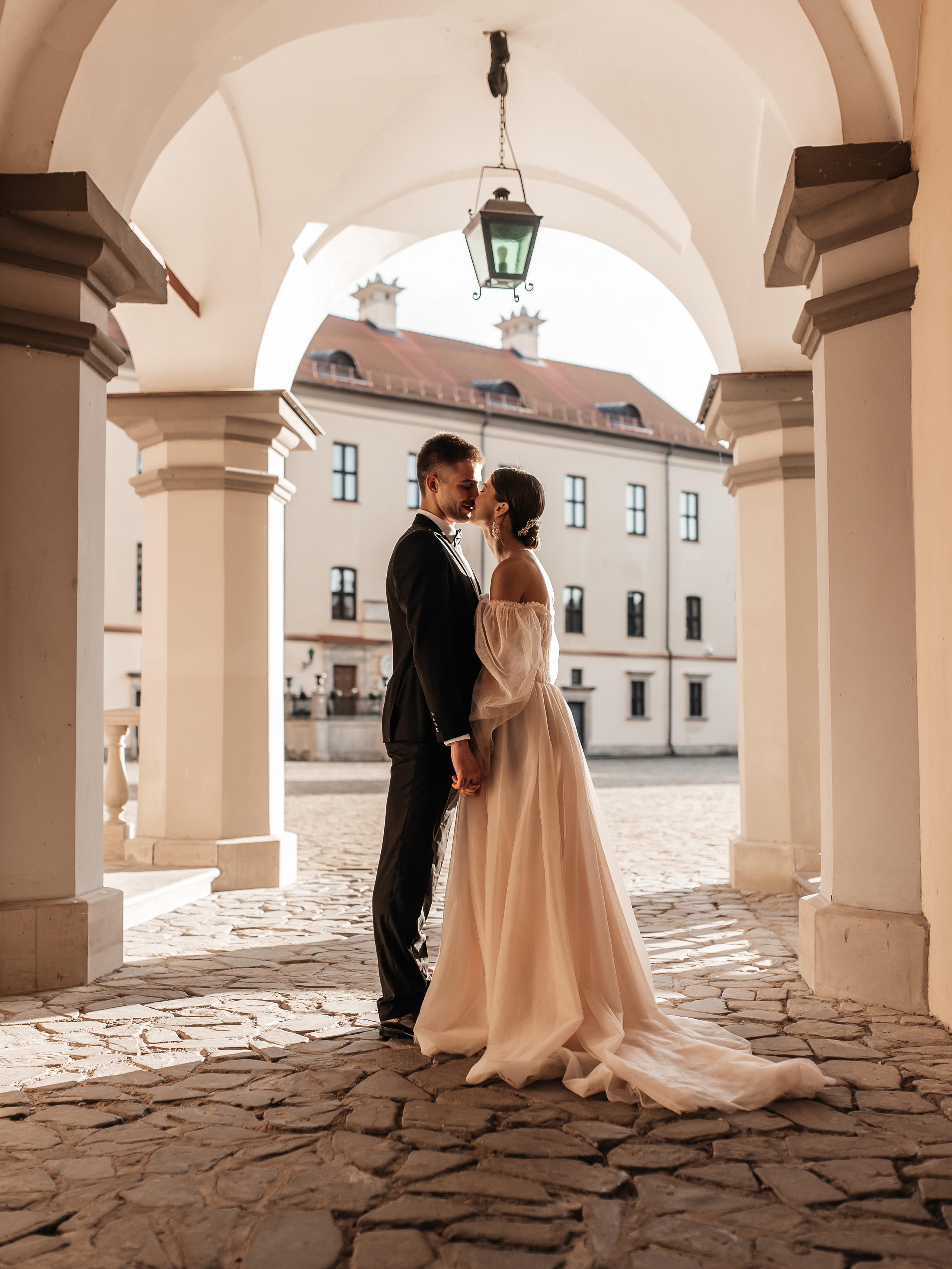 Валентин и Мария. Свадебный салон-ателье Бонжур в Минске Bonjour