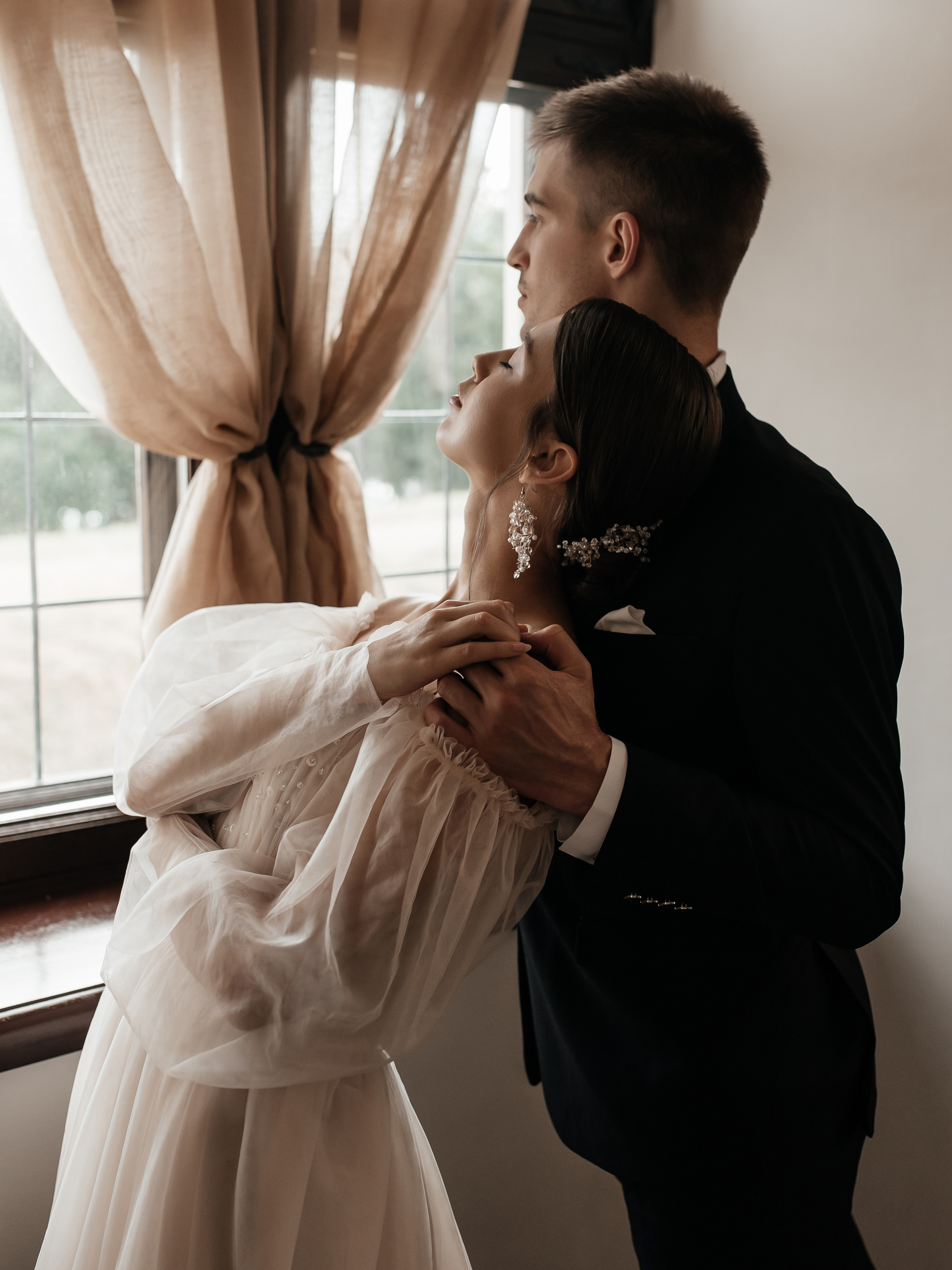 Валентин и Мария. Свадебный салон-ателье Бонжур в Минске Bonjour