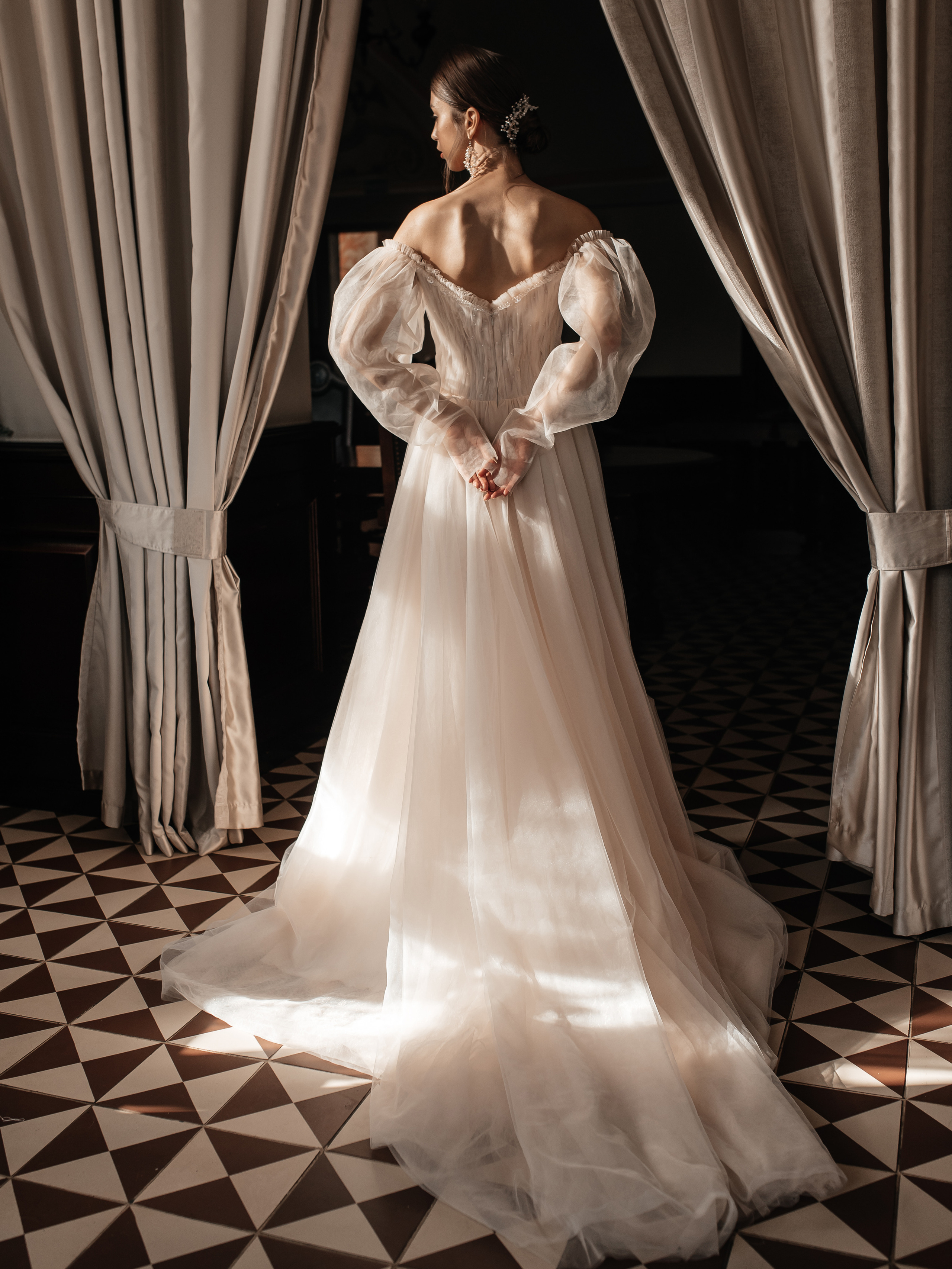 Валентин и Мария. Свадебный салон-ателье Бонжур в Минске Bonjour