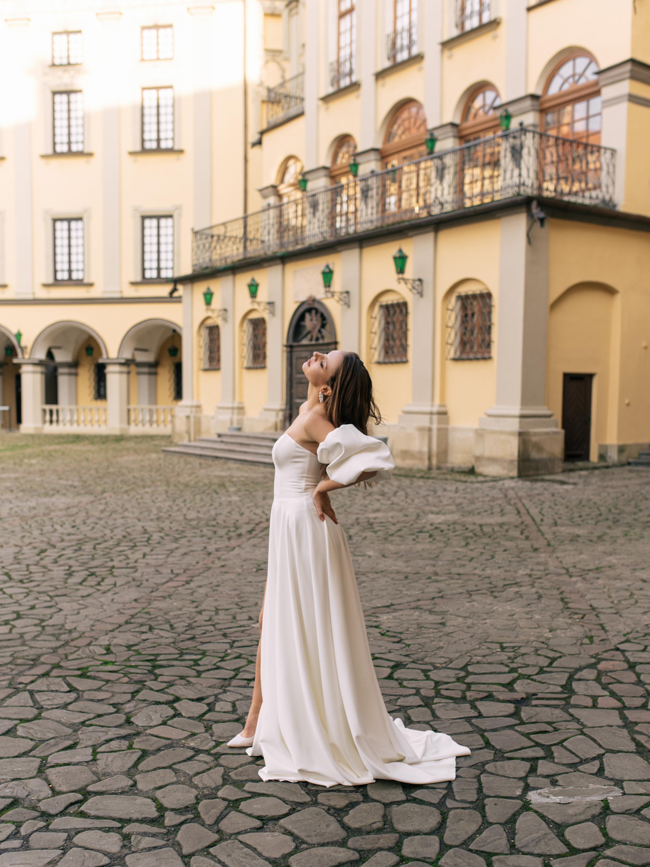 Александр и Валерия. Свадебный салон-ателье Бонжур в Минске Bonjour