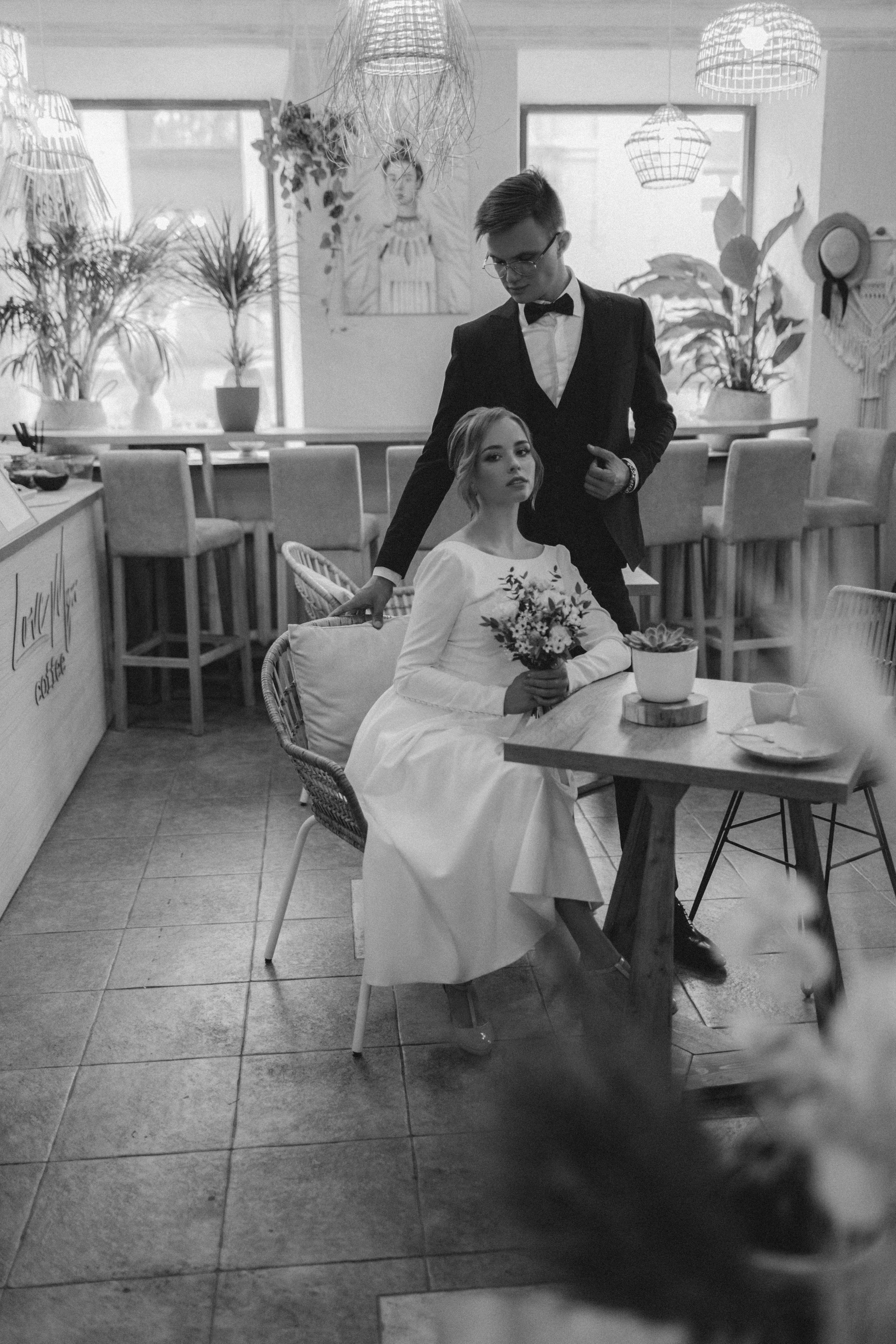 Фотосессия невесты Маргариты в свадебном платье Брижит миди от Бонжур. Свадебный салон-ателье Бонжур в Минске Bonjour