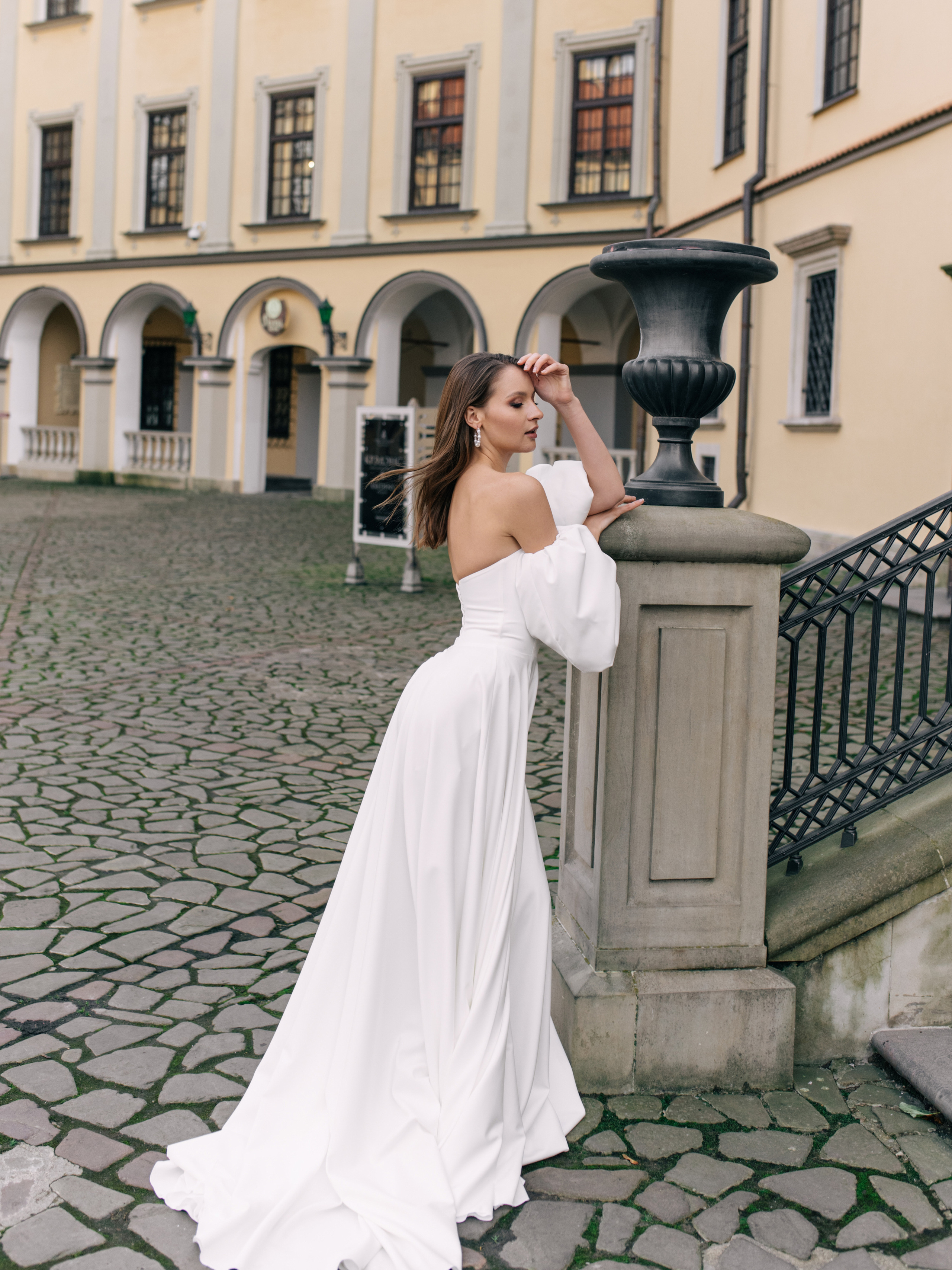 Истории любви наших невест, которые нашли платье мечты в салоне Бонжур. Свадебный салон-ателье Бонжур в Минске Bonjour