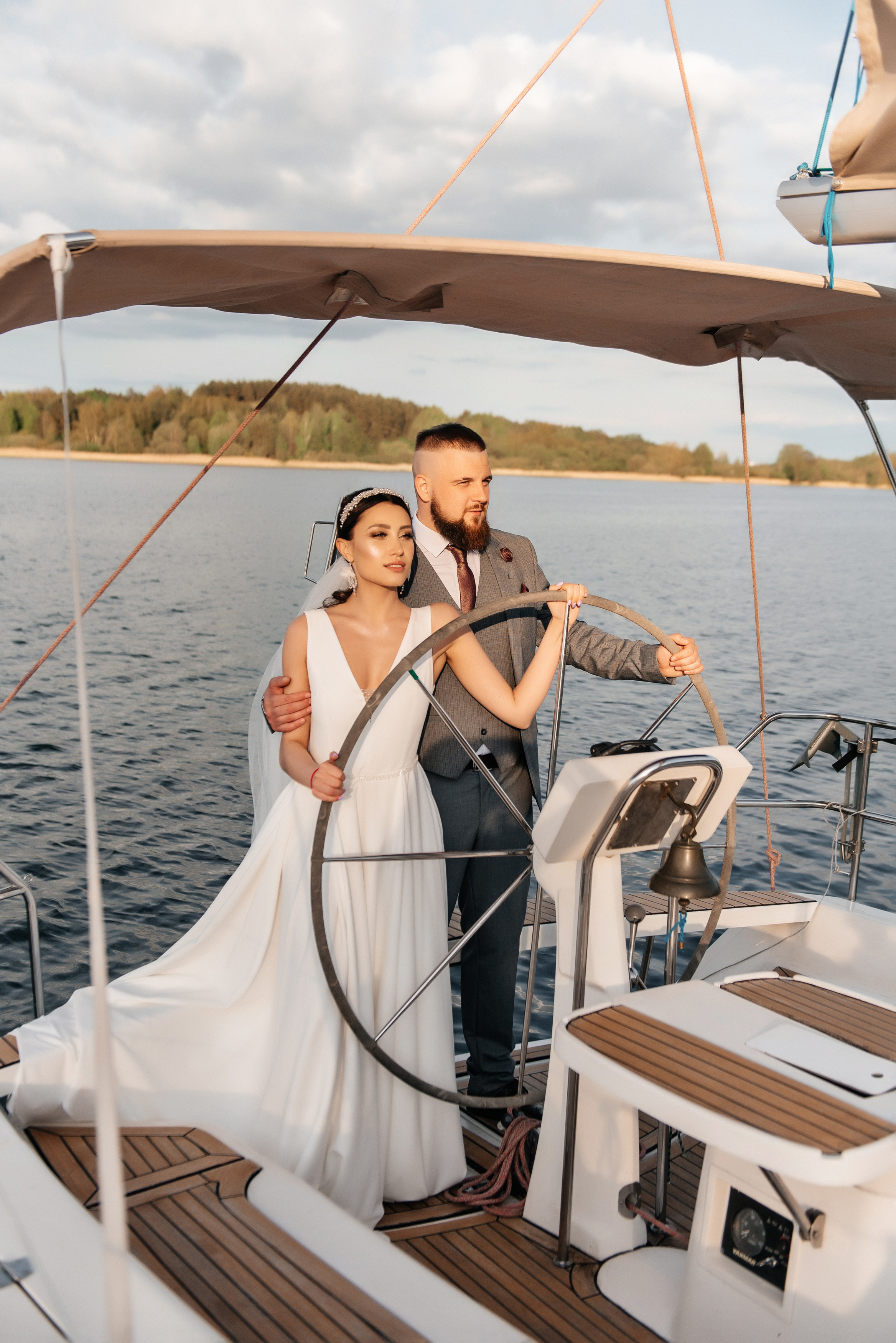 Василиса и Евгений. Свадебный салон-ателье Бонжур в Минске Bonjour