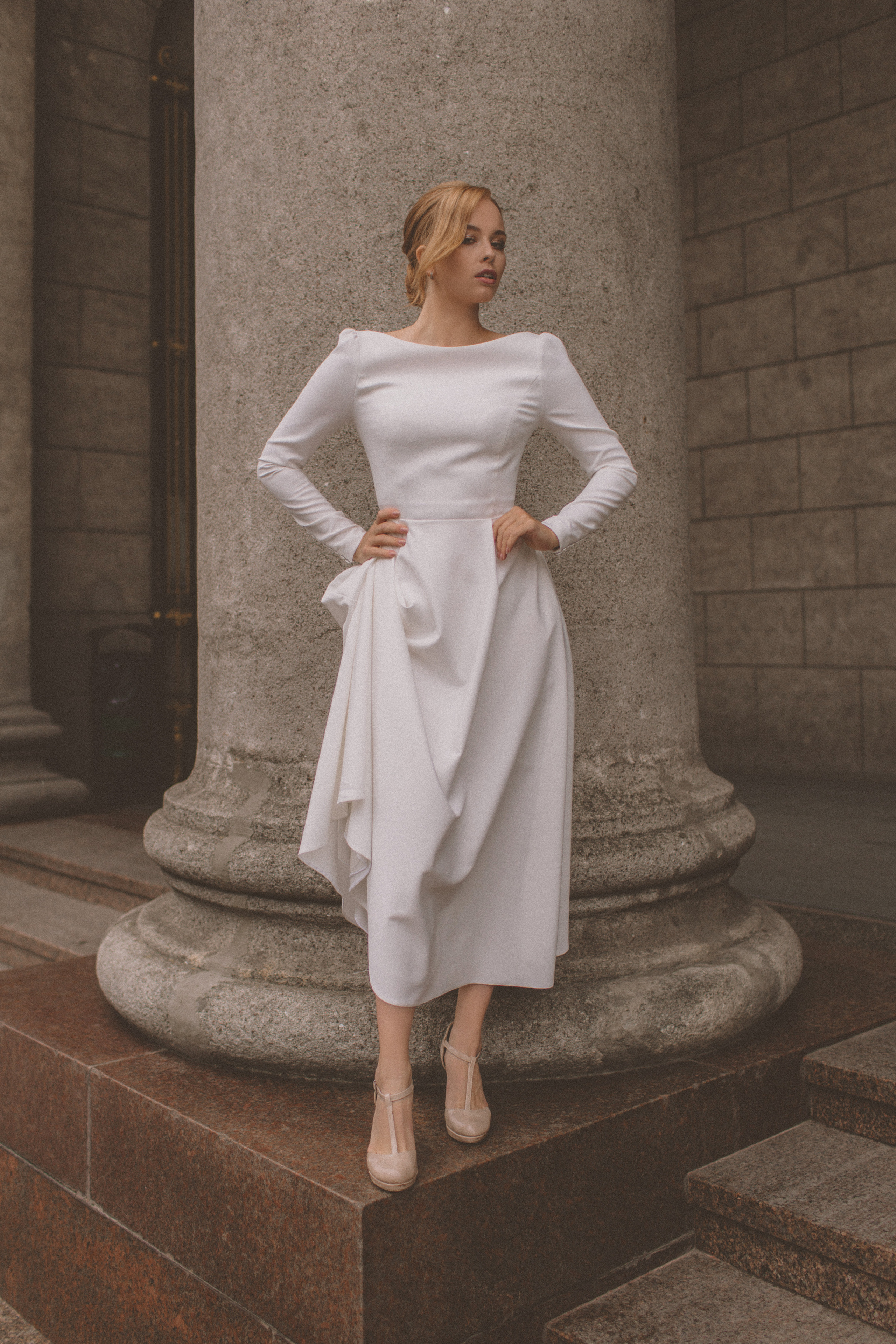 Фотосессия невесты Маргариты в свадебном платье Брижит миди от Бонжур. Свадебный салон-ателье Бонжур в Минске Bonjour