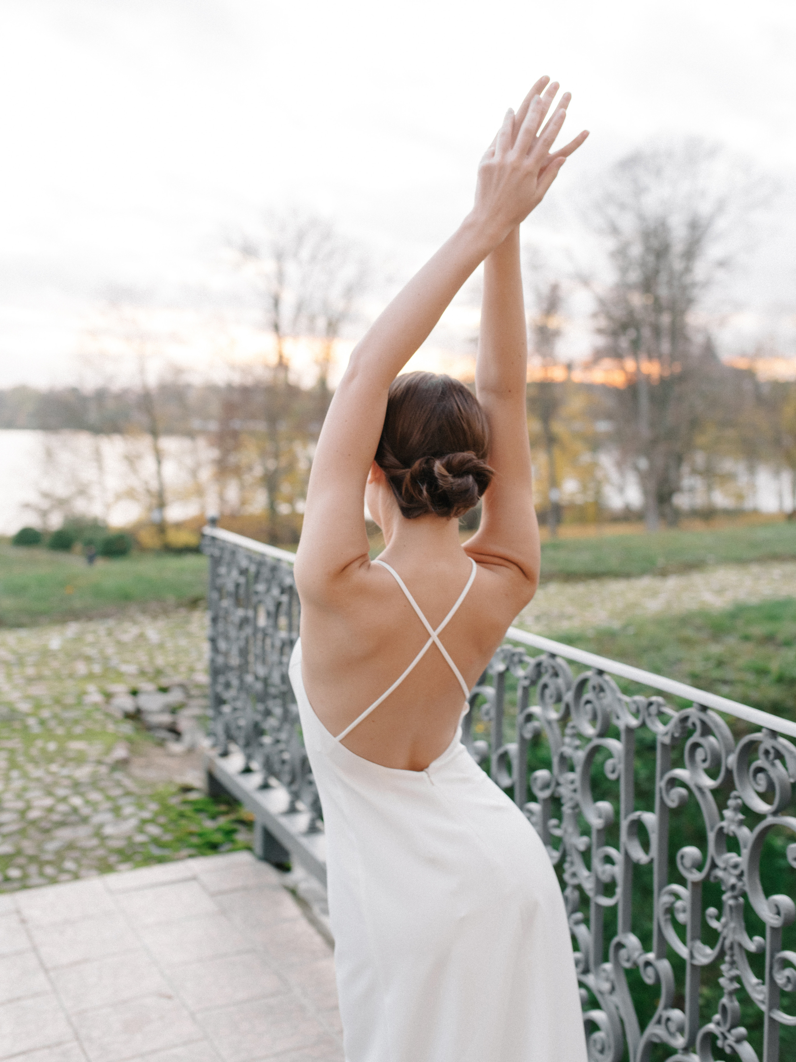 Фотосессия невесты Валерии в свадебном платье Лили  от салона Бонжур. Свадебный салон-ателье Бонжур в Минске Bonjour