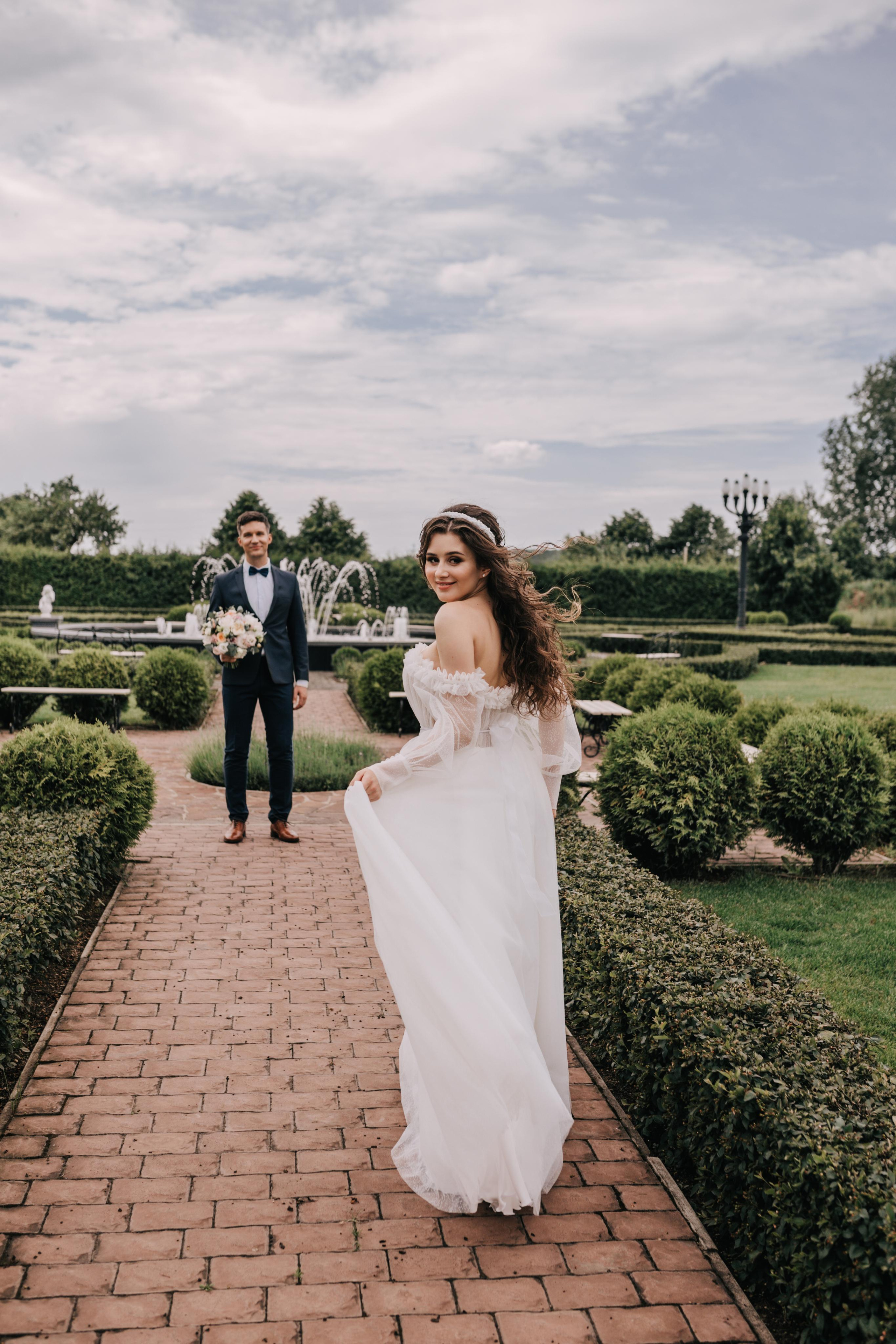 Юля и Максим. Свадебный салон-ателье Бонжур в Минске Bonjour