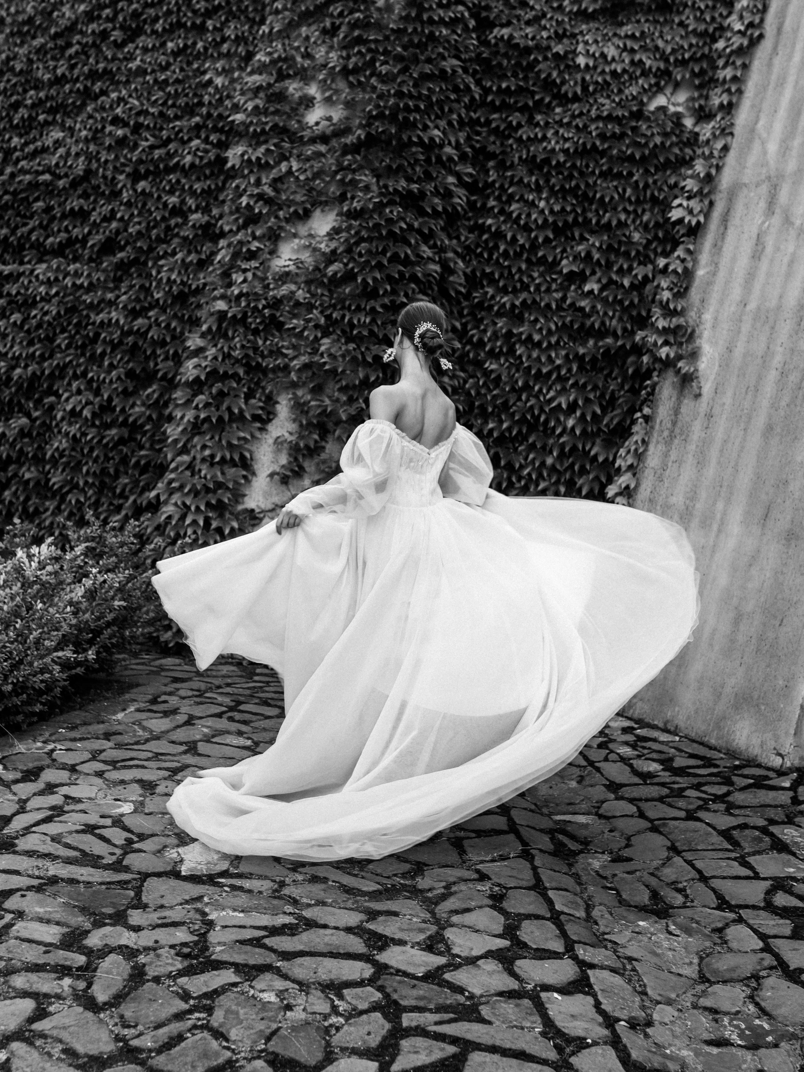 Валентин и Мария. Свадебный салон-ателье Бонжур в Минске Bonjour