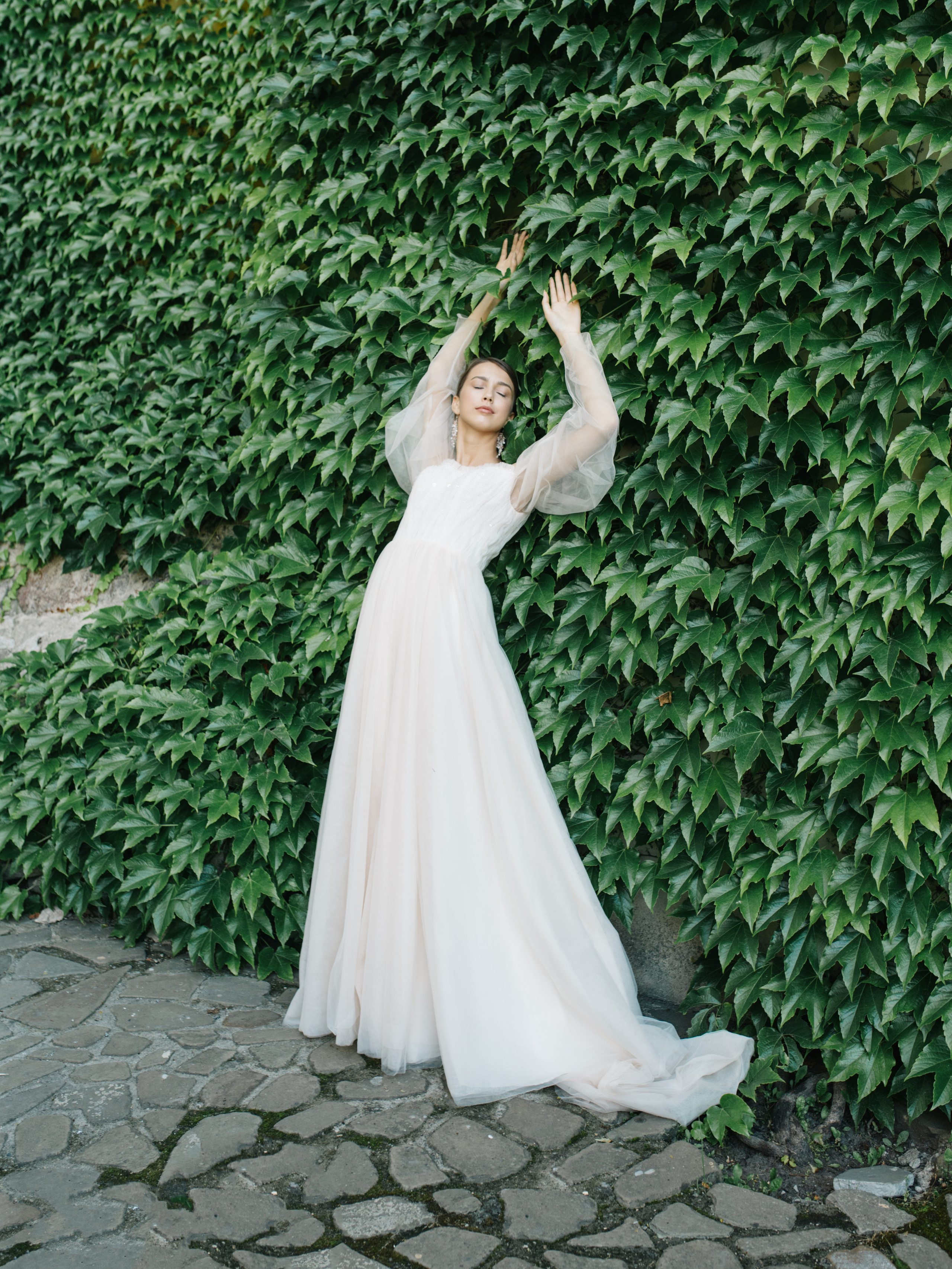 Валентин и Мария. Свадебный салон-ателье Бонжур в Минске Bonjour