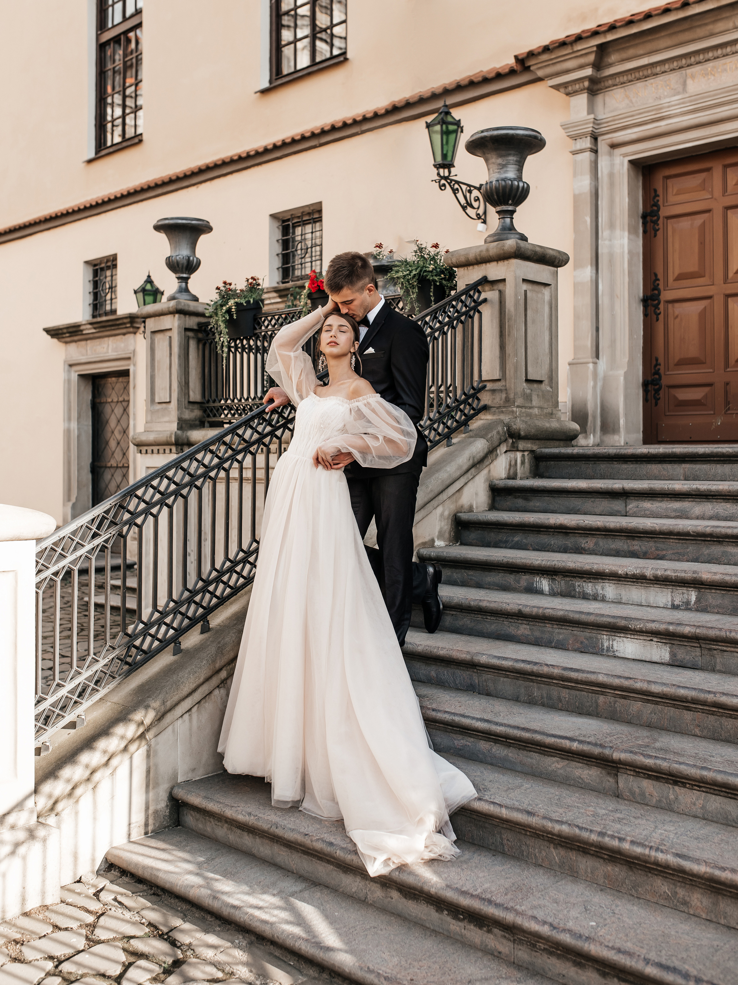 Валентин и Мария. Свадебный салон-ателье Бонжур в Минске Bonjour