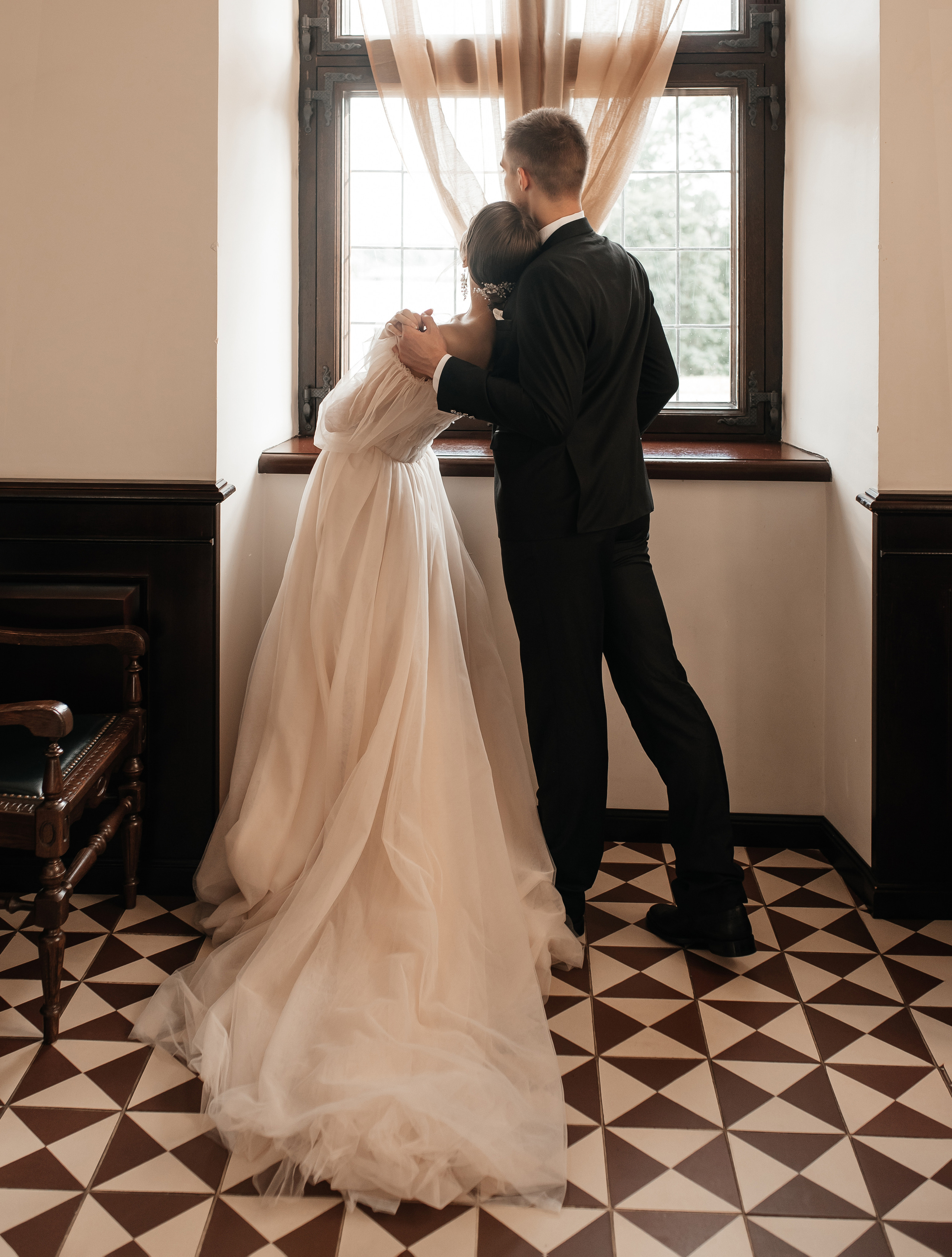 Валентин и Мария. Свадебный салон-ателье Бонжур в Минске Bonjour