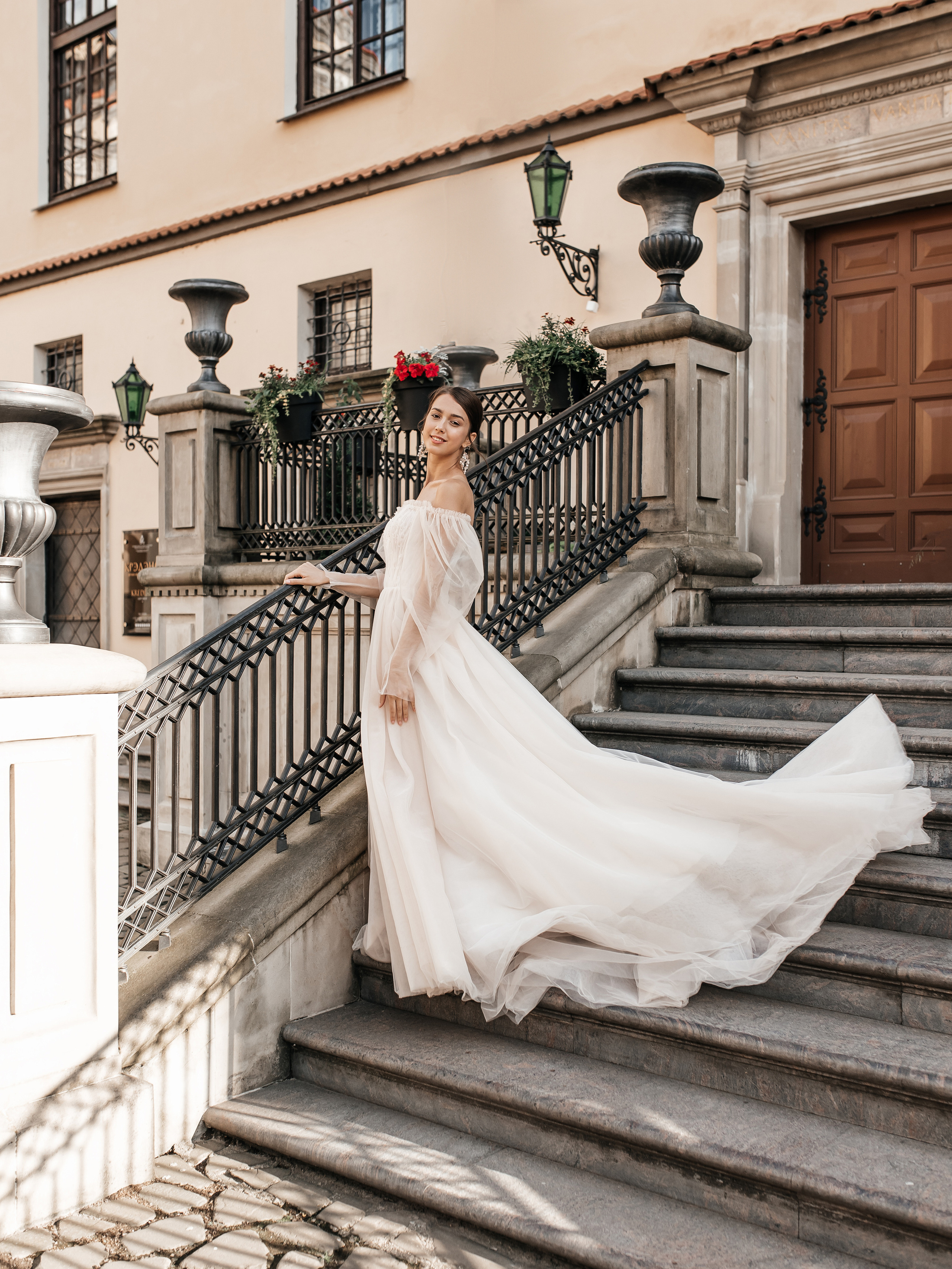 Валентин и Мария. Свадебный салон-ателье Бонжур в Минске Bonjour