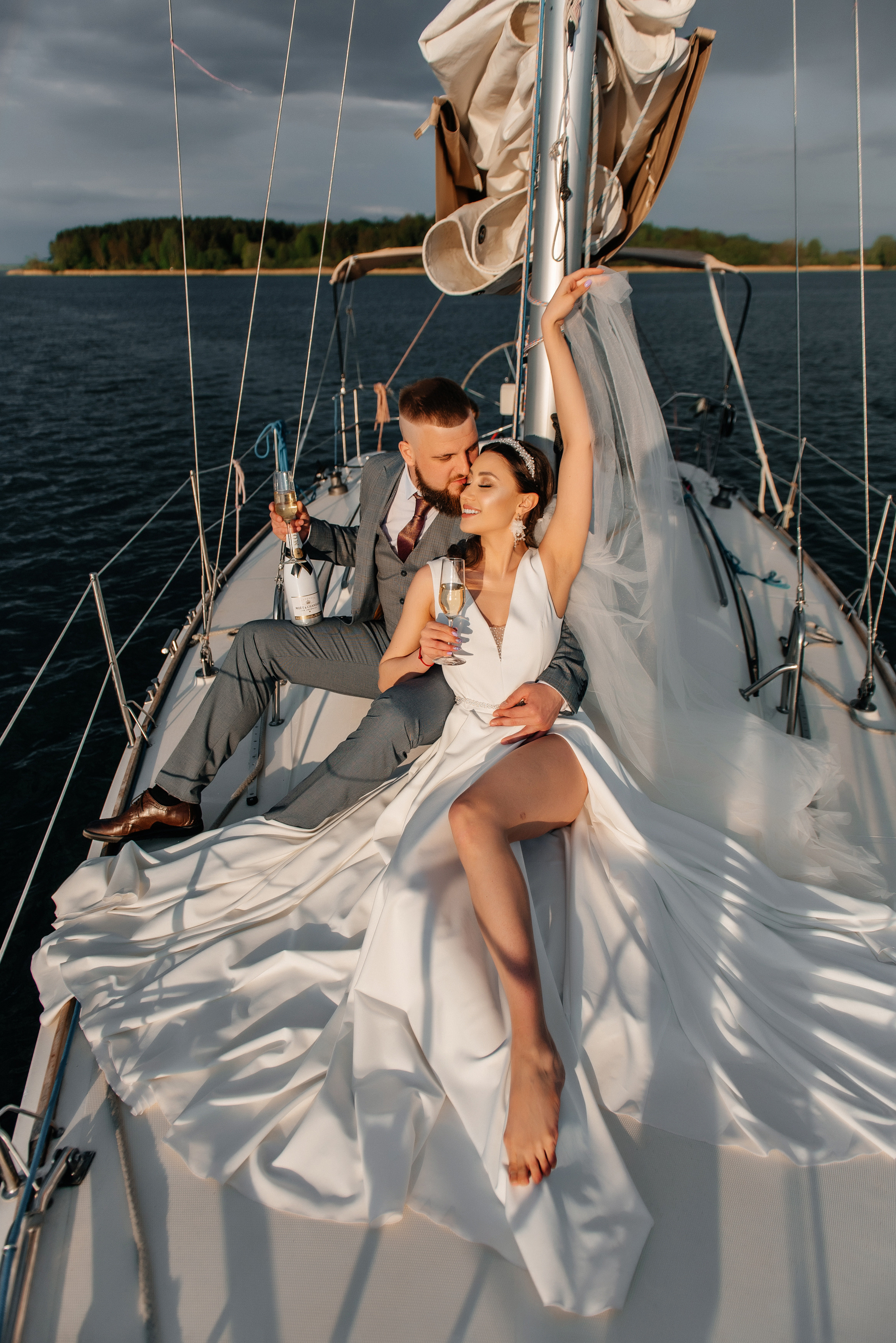 Василиса и Евгений. Свадебный салон-ателье Бонжур в Минске Bonjour