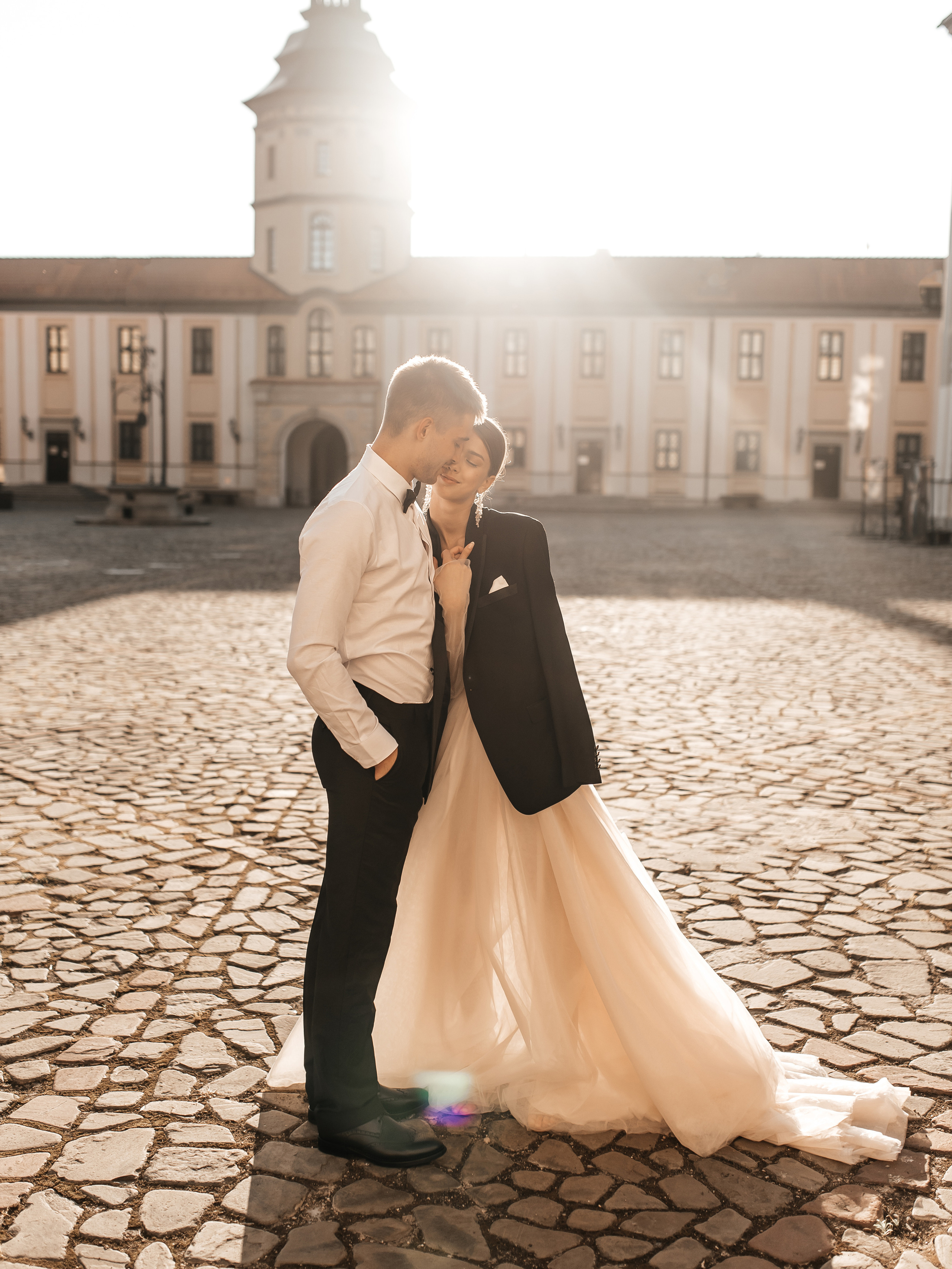 Валентин и Мария. Свадебный салон-ателье Бонжур в Минске Bonjour