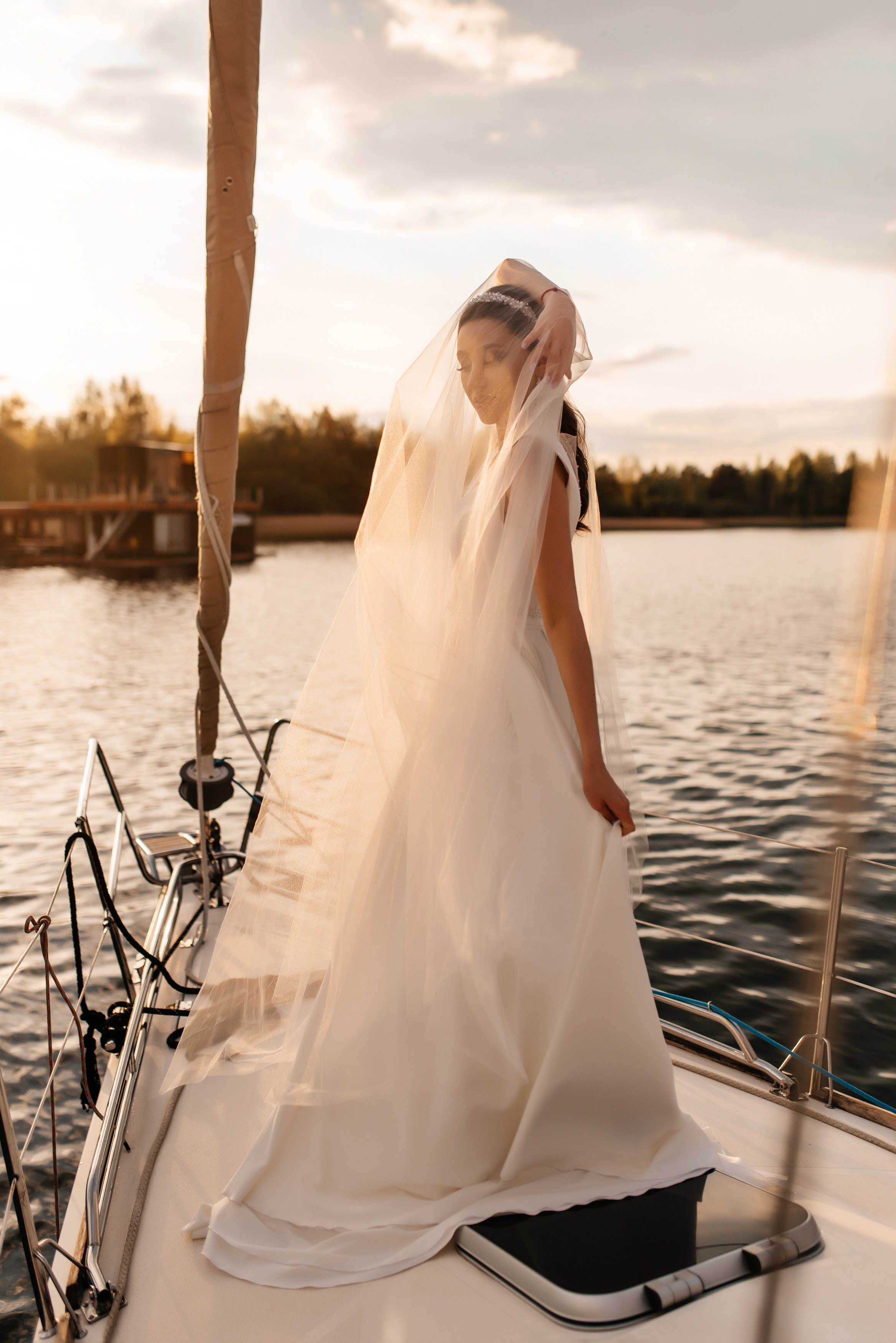 Василиса и Евгений. Свадебный салон-ателье Бонжур в Минске Bonjour