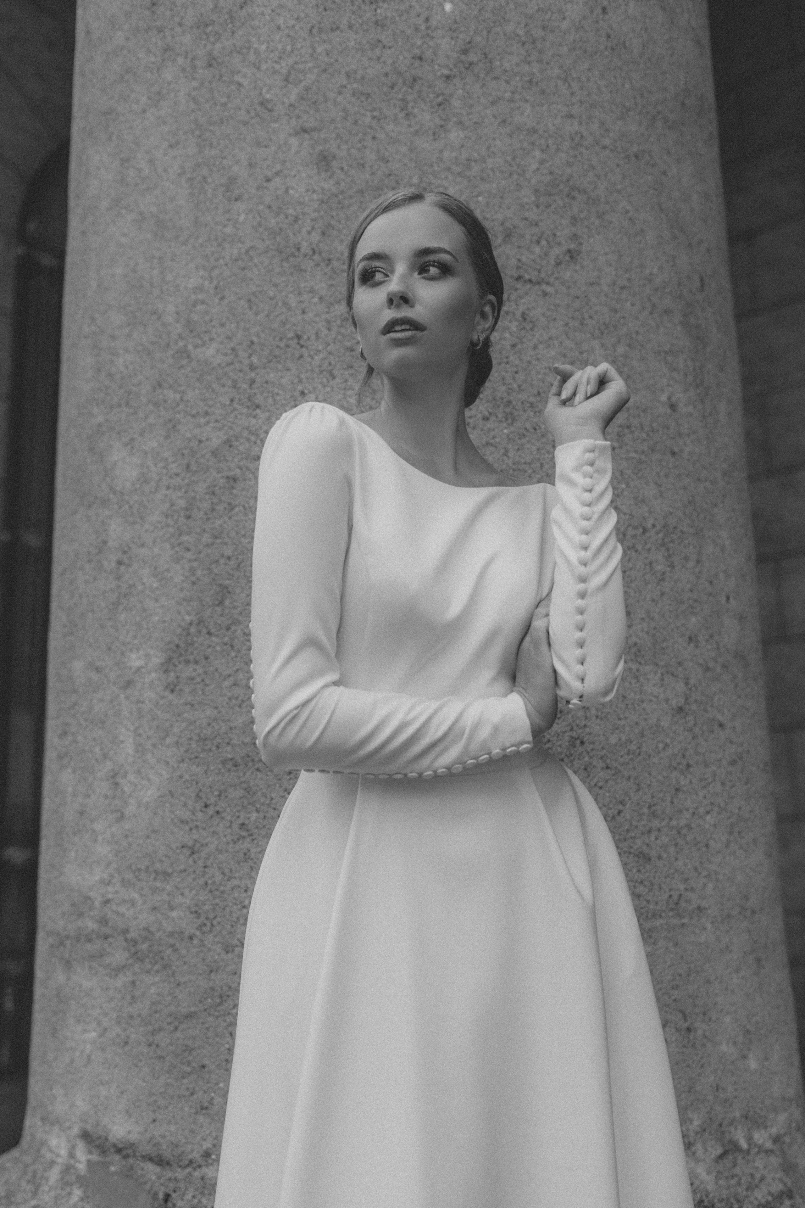 Фотосессия невесты Маргариты в свадебном платье Брижит миди от Бонжур. Свадебный салон-ателье Бонжур в Минске Bonjour