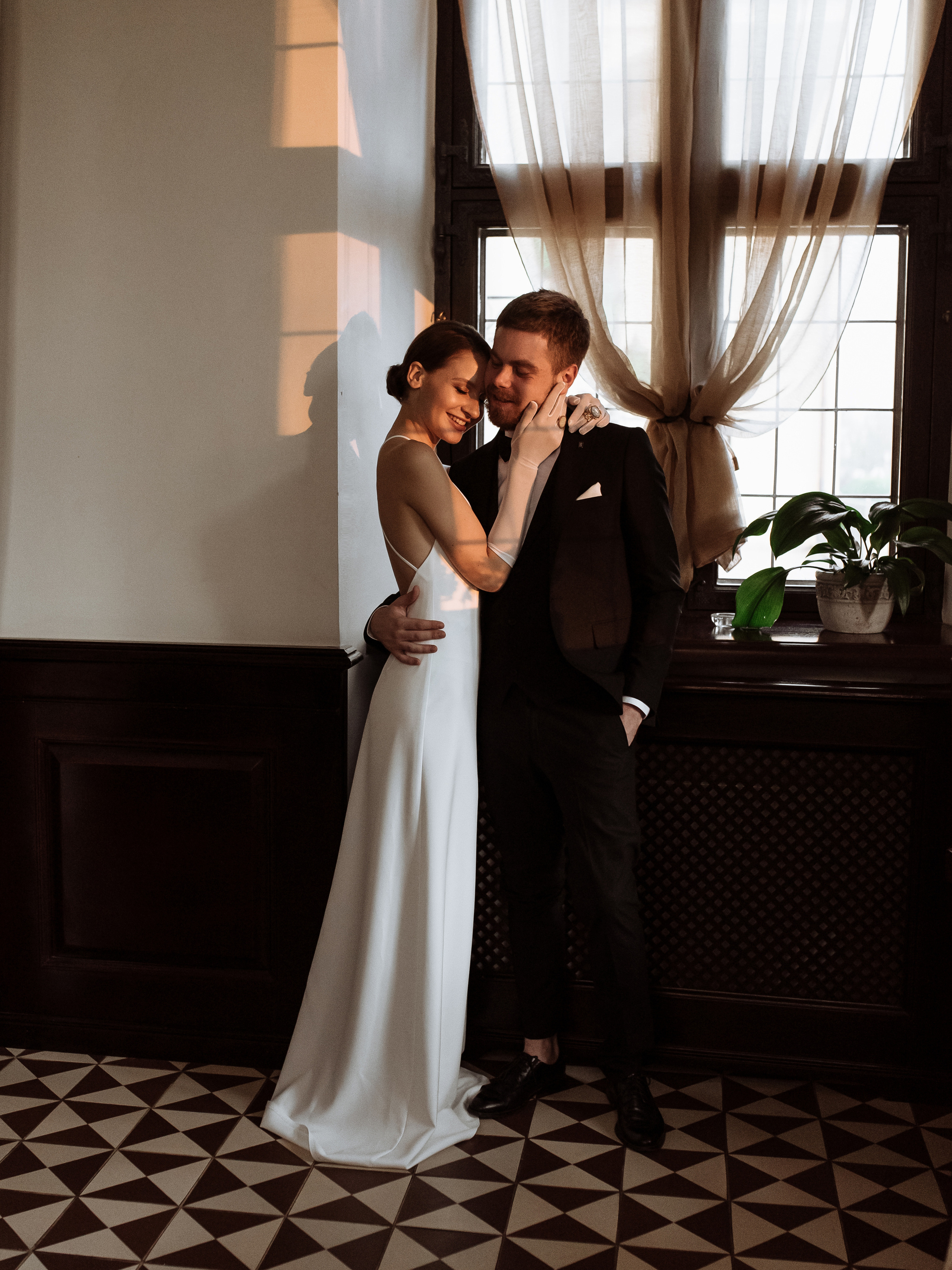 Фотосессия невесты Валерии в свадебном платье Лили  от салона Бонжур. Свадебный салон-ателье Бонжур в Минске Bonjour