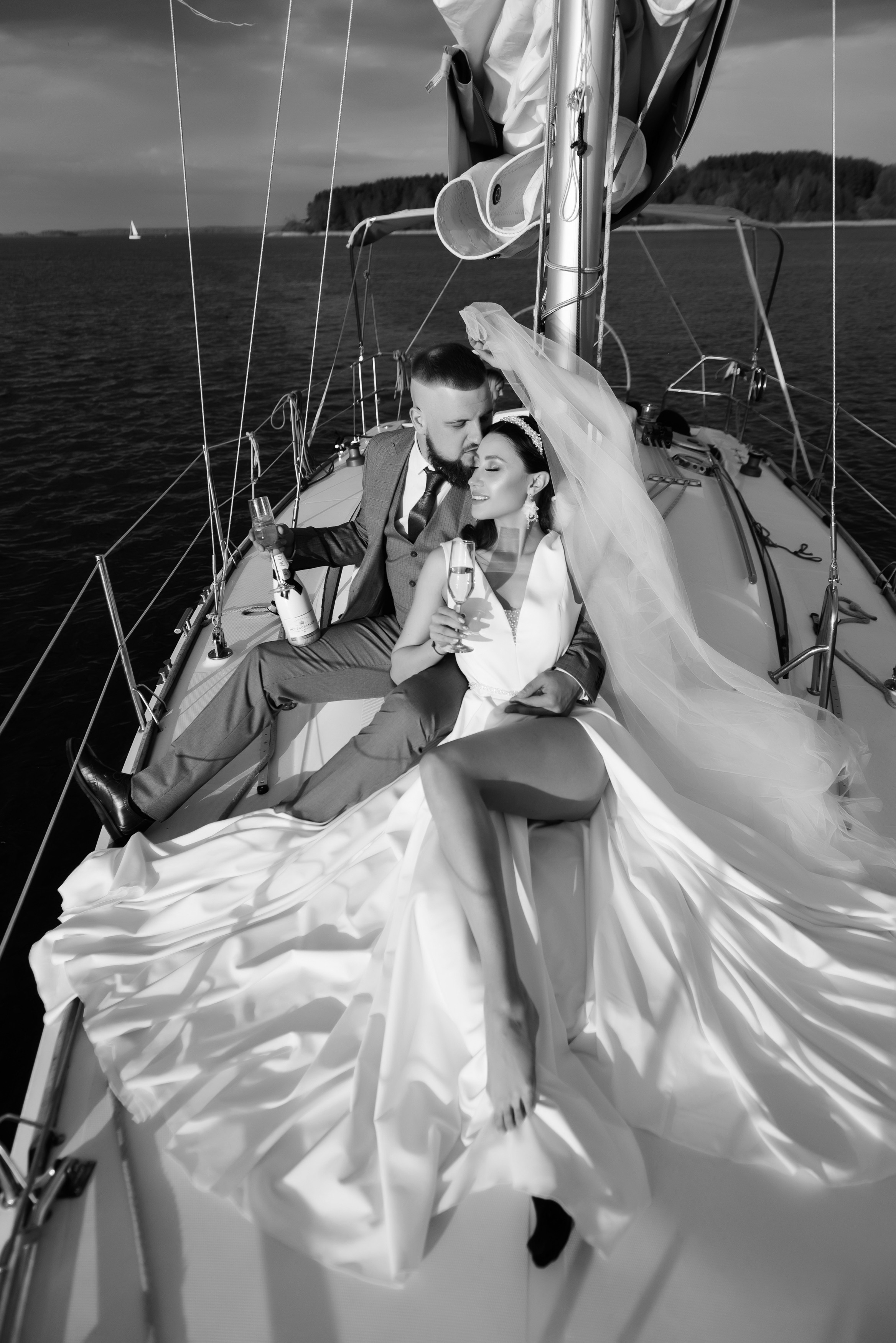 Василиса и Евгений. Свадебный салон-ателье Бонжур в Минске Bonjour