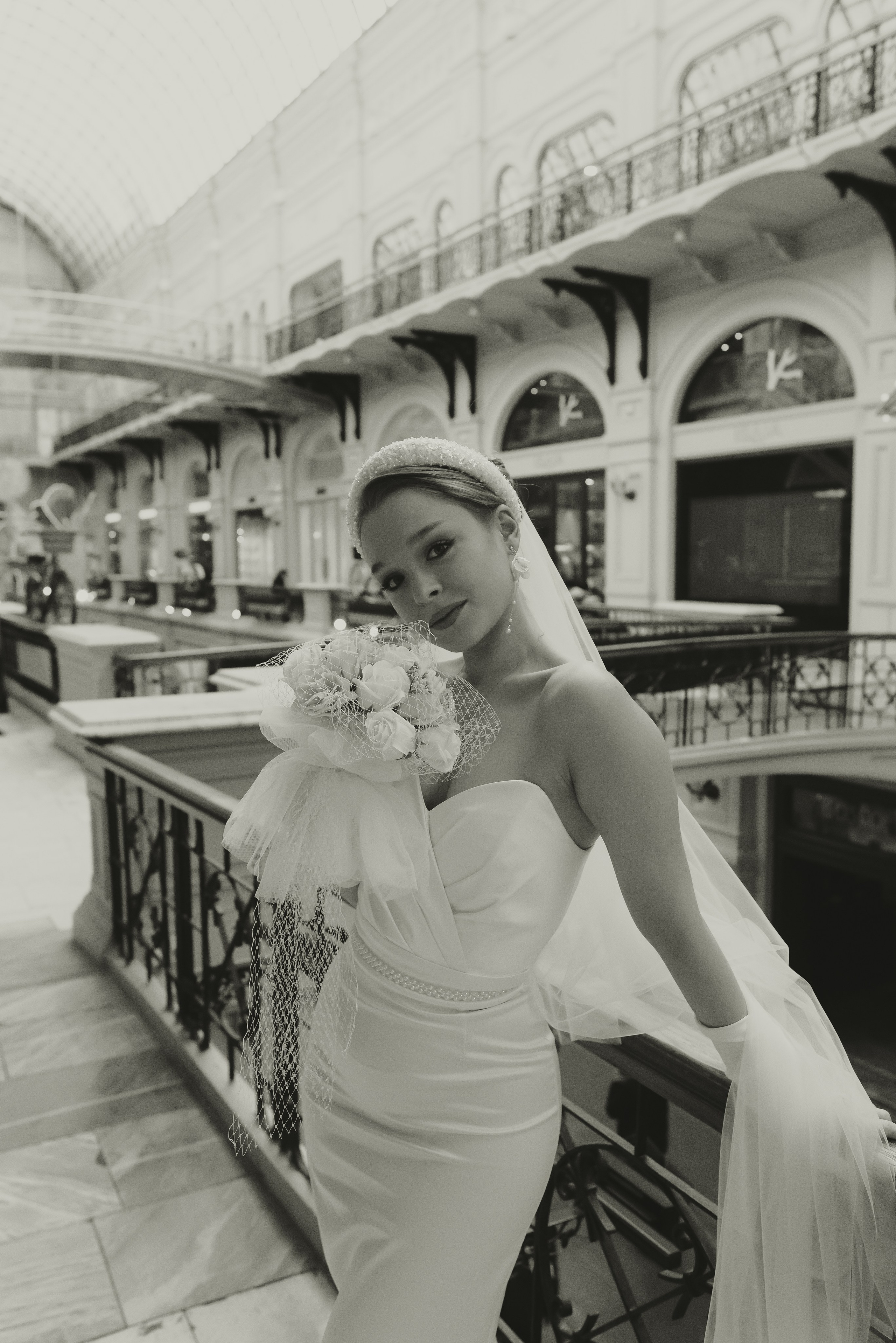 ЗАГС № 1 + прогулка | ГУМ. Свадебный и семейный фотограф в Москве Анна Сдобнова