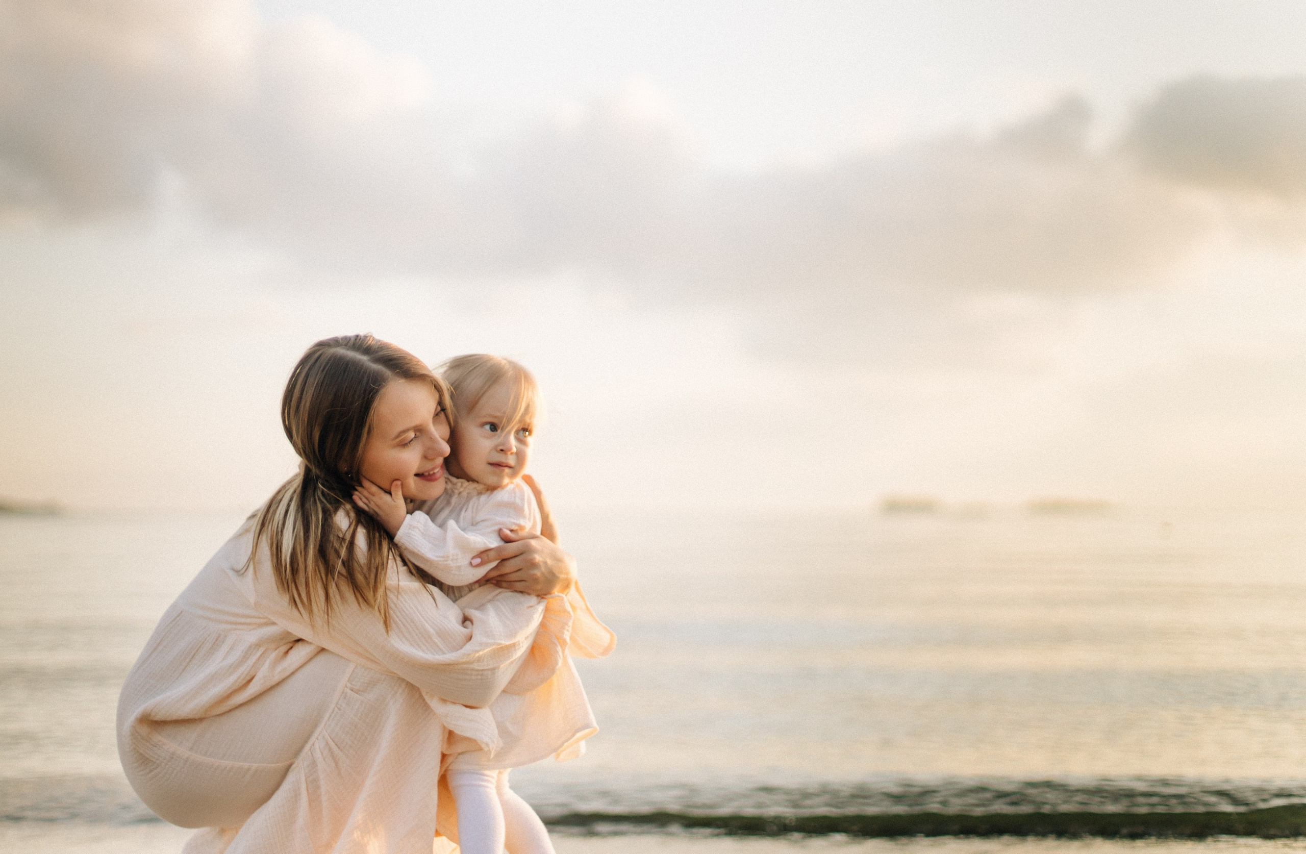 На берегу. Семейный и портретный фотограф в Новосибирске Мария Хлебус