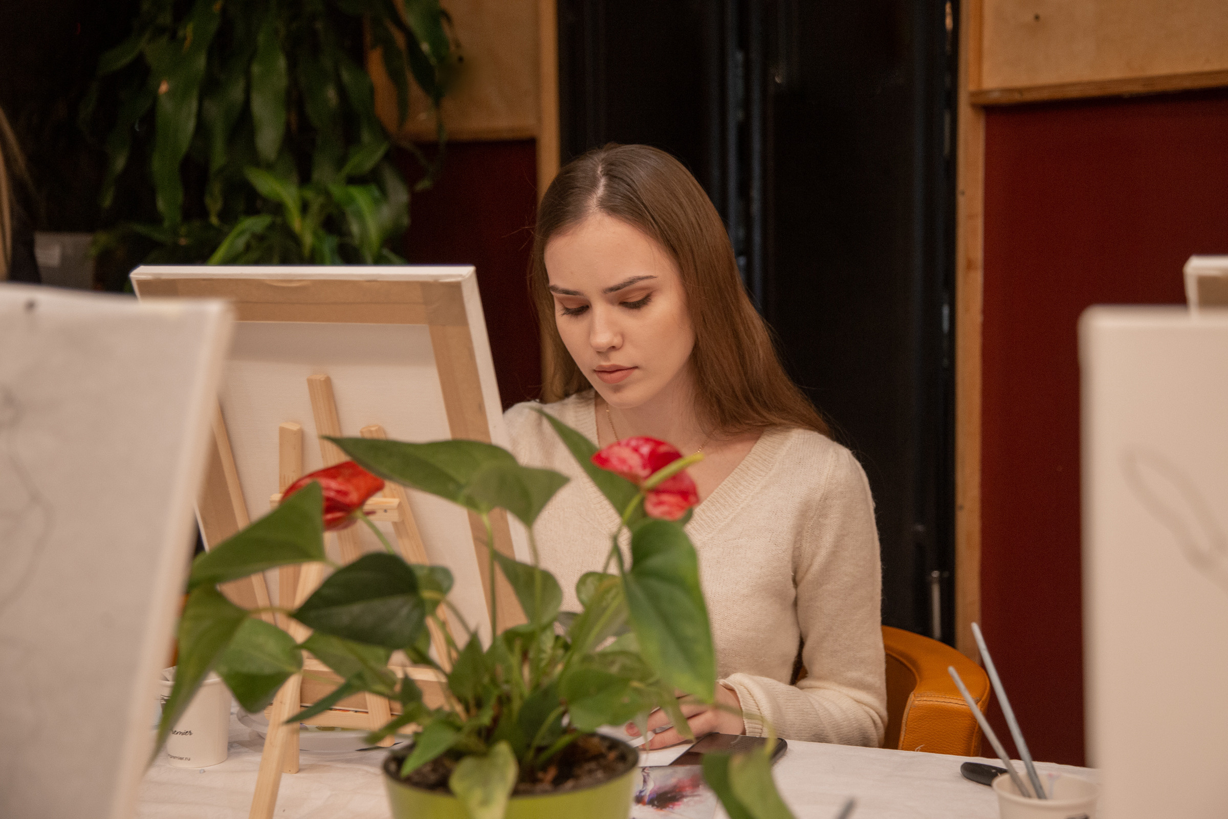 Арт-вечеринка в Москве — репортажная фотосъемка творчества. Фотограф Анна Татаурова | Авторская фотосъемка в Москве