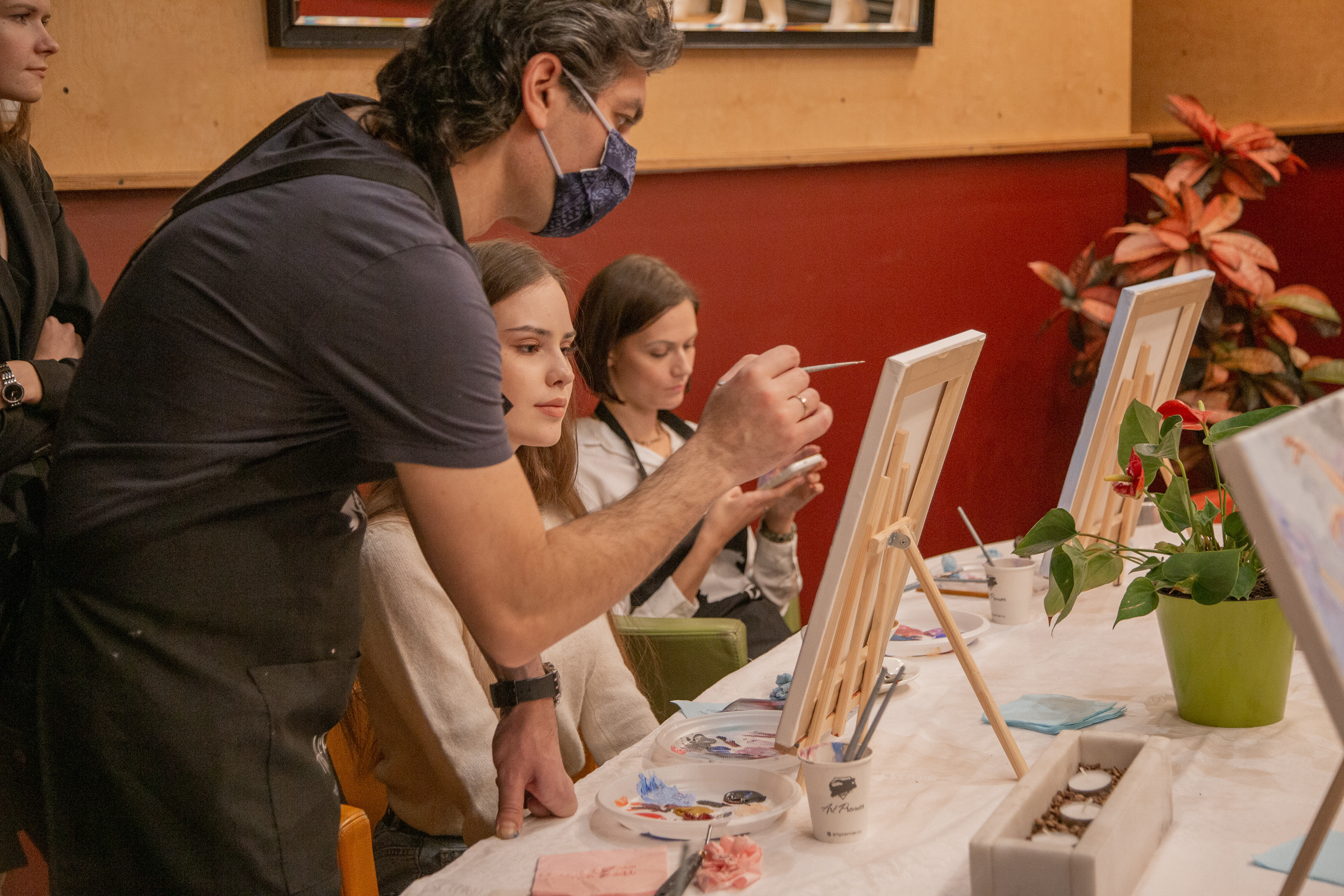 Арт-вечеринка в Москве — репортажная фотосъемка творчества. Фотограф Анна Татаурова | Авторская фотосъемка в Москве