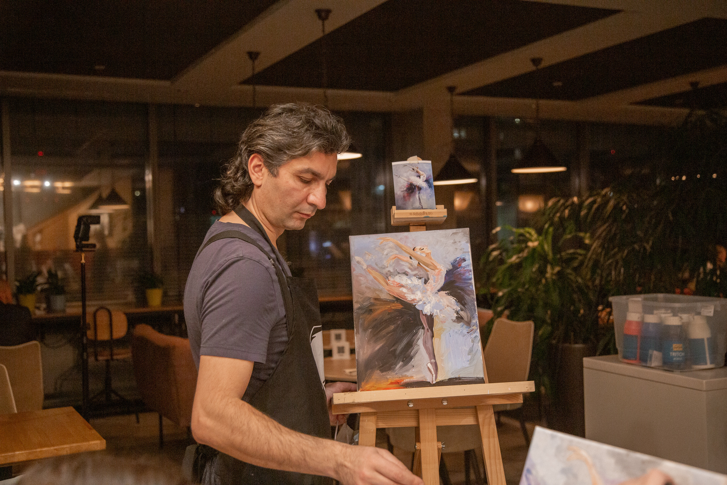 Арт-вечеринка в Москве — репортажная фотосъемка творчества. Фотограф Анна Татаурова | Авторская фотосъемка в Москве