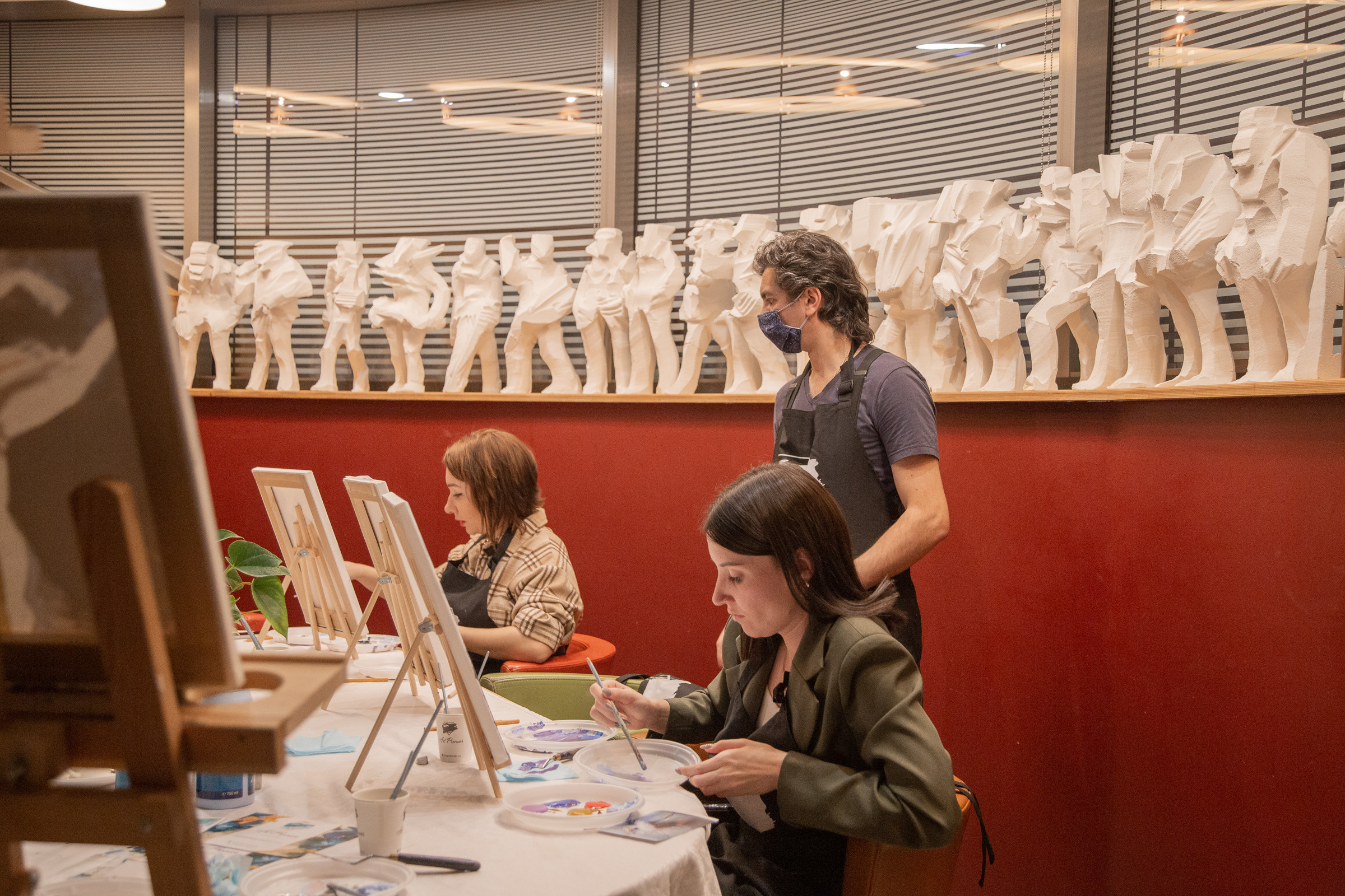 Арт-вечеринка в Москве — репортажная фотосъемка творчества. Фотограф Анна Татаурова | Авторская фотосъемка в Москве