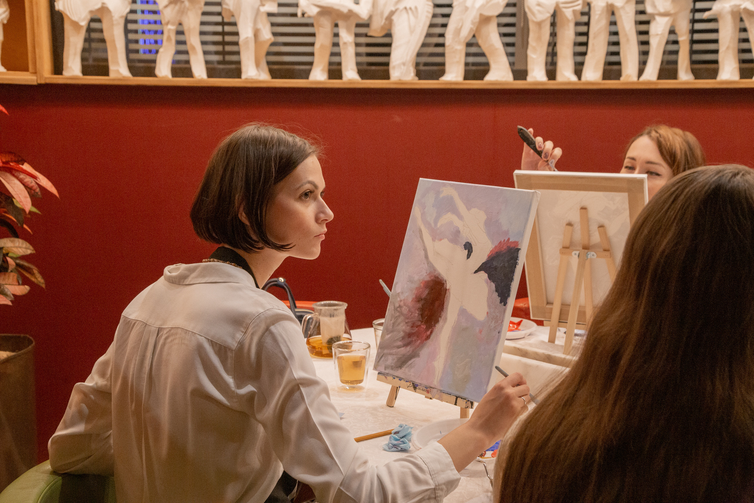 Арт-вечеринка в Москве — репортажная фотосъемка творчества. Фотограф Анна Татаурова | Авторская фотосъемка в Москве