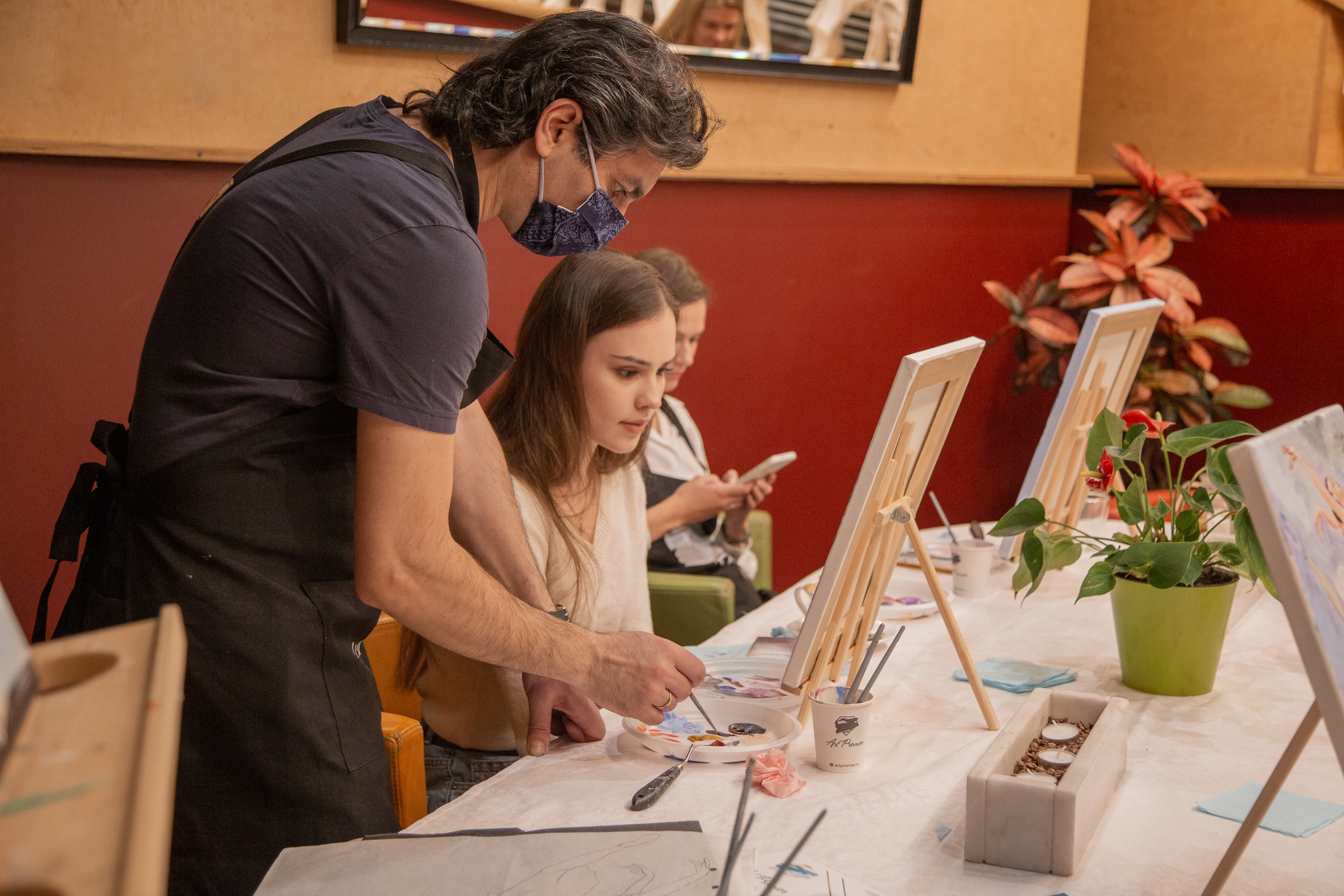 Арт-вечеринка в Москве — репортажная фотосъемка творчества. Фотограф Анна Татаурова | Авторская фотосъемка в Москве