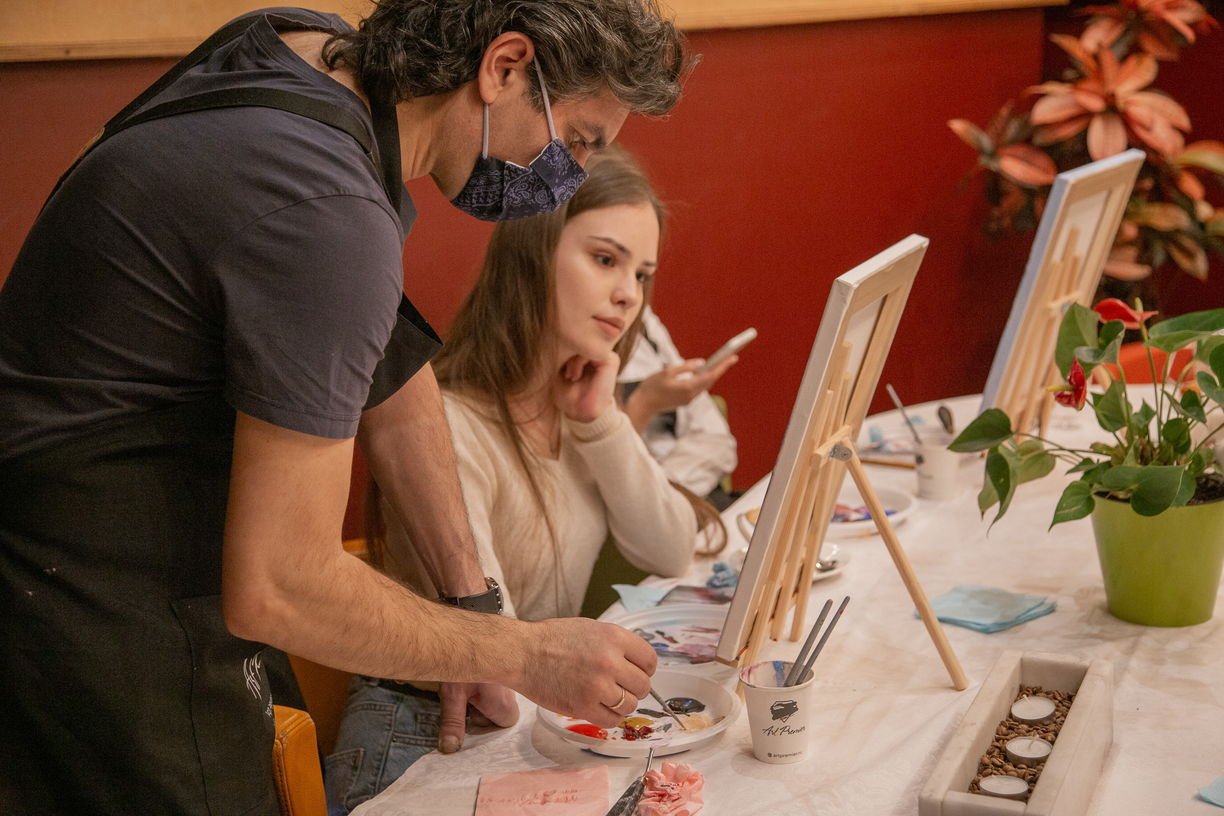 Арт-вечеринка в Москве — репортажная фотосъемка творчества. Фотограф Анна Татаурова | Авторская фотосъемка в Москве