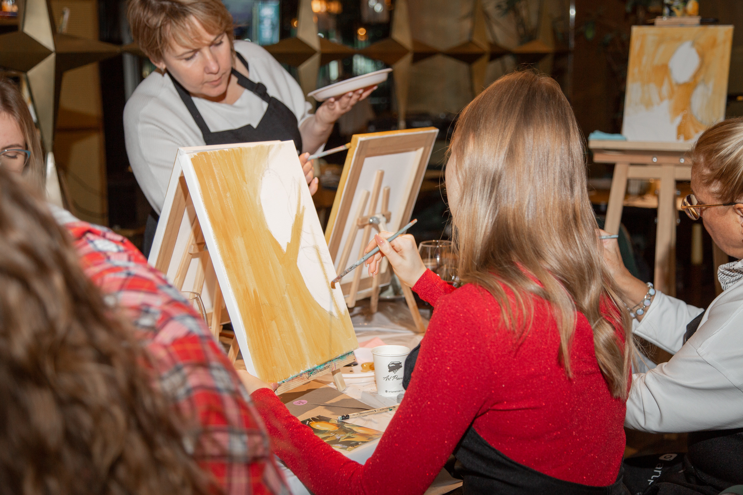Репортажная съемка арт-вечеринок в Москве. Фотограф Анна Татаурова | Авторская фотосъемка в Москве