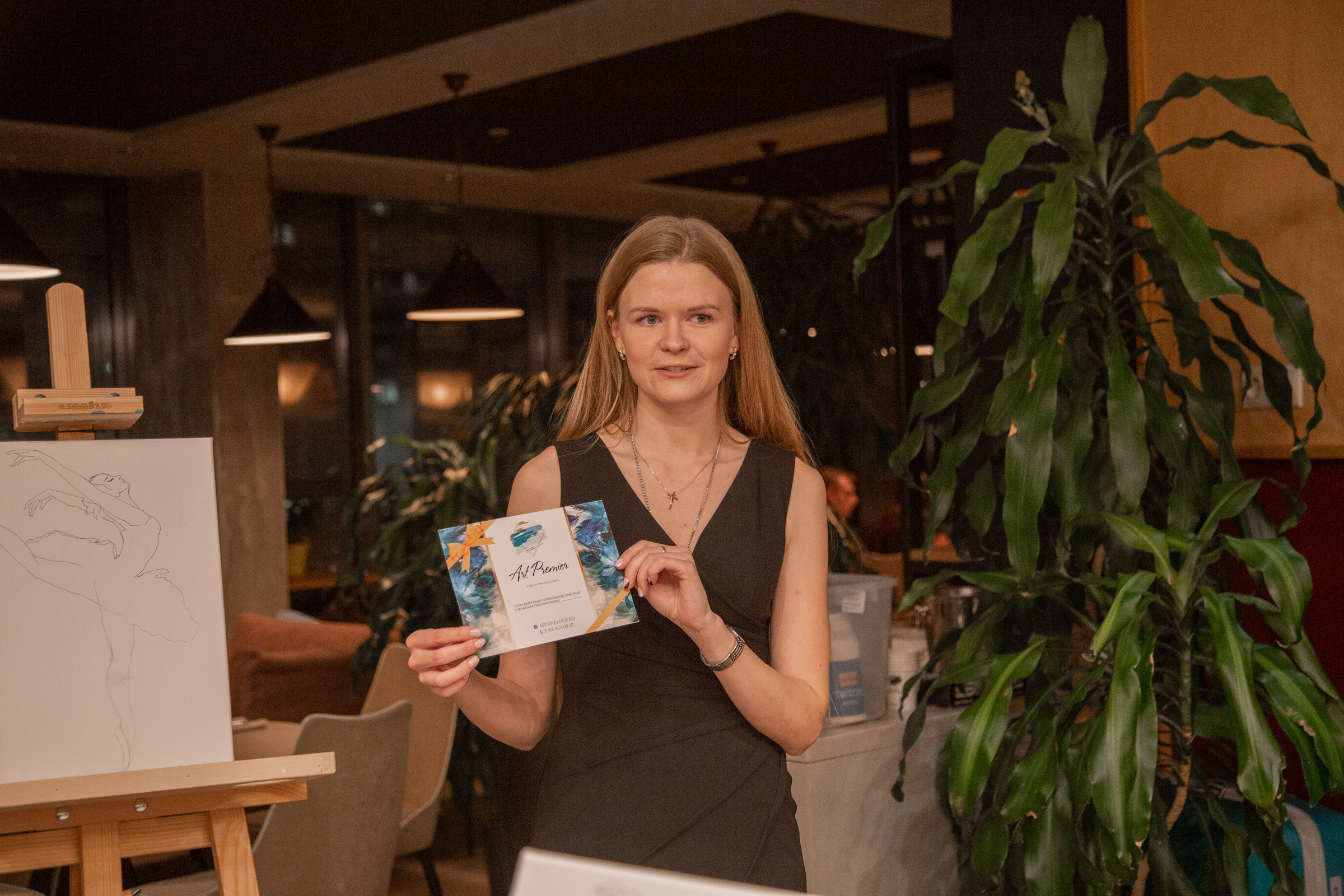 Арт-вечеринка в Москве — репортажная фотосъемка творчества. Фотограф Анна Татаурова | Авторская фотосъемка в Москве