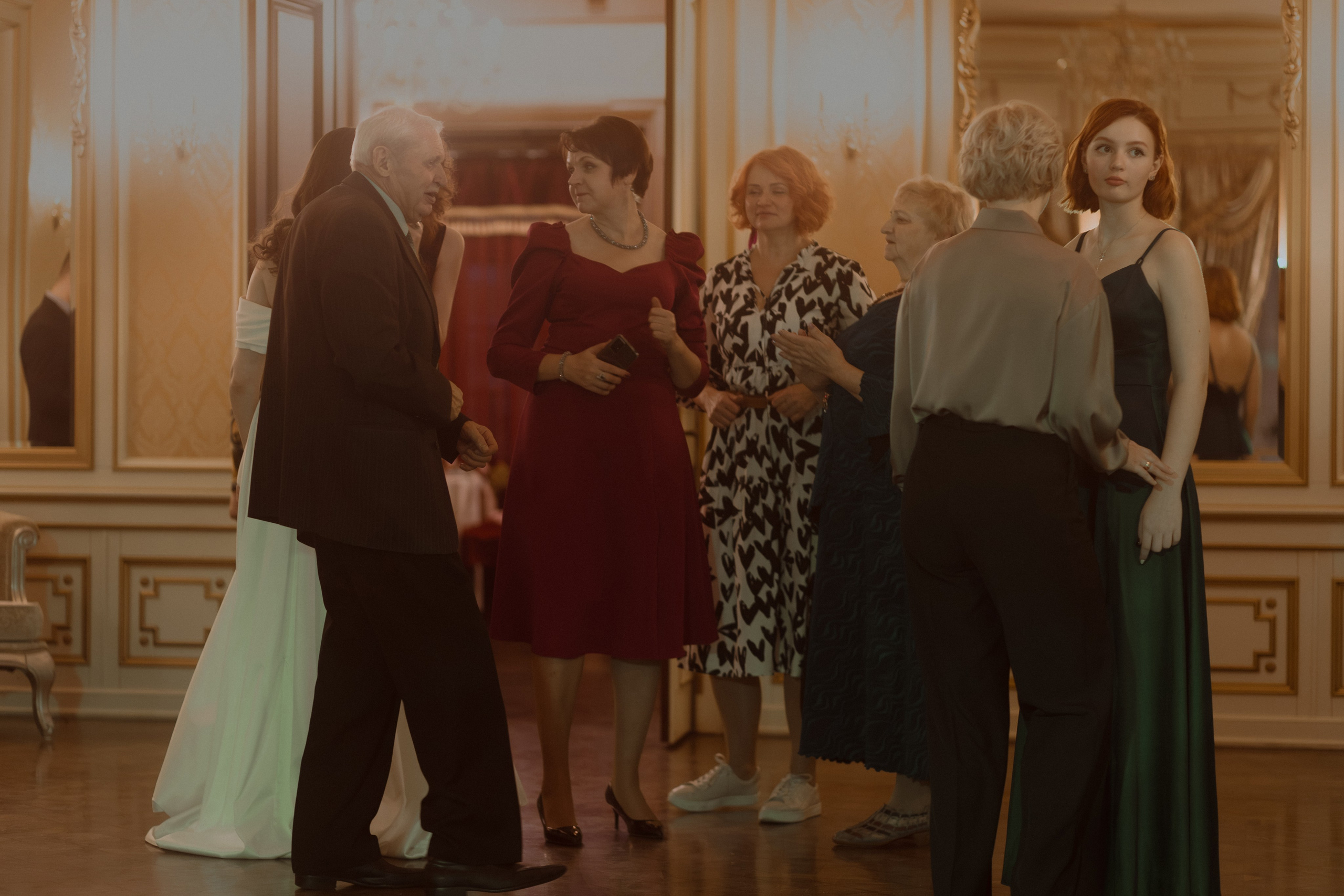 Welcome back to your own dinner party. Фотограф Лия Козловская Минск