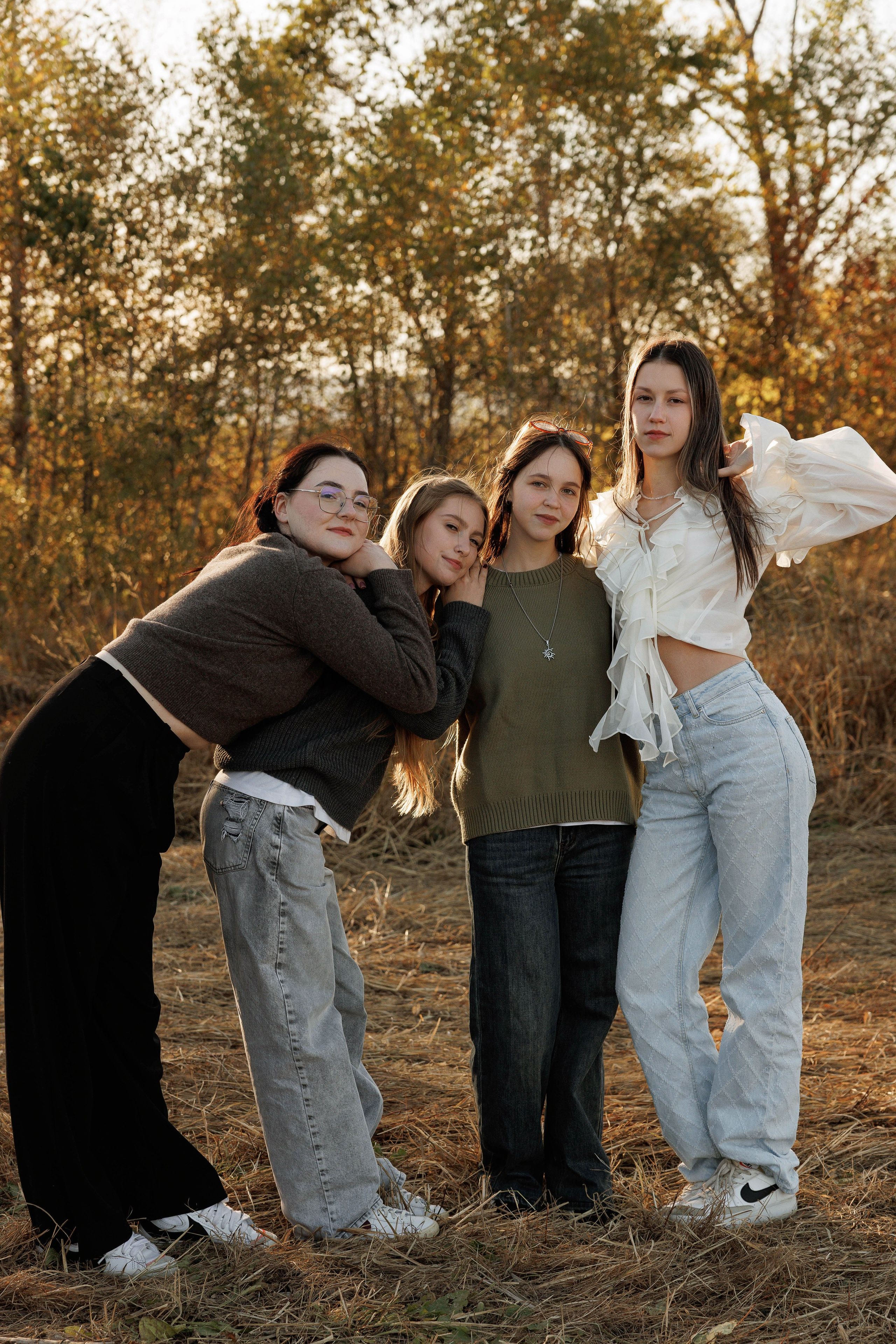 Осень 11 класс (съемка в поле). Photoalbum-vl.ru