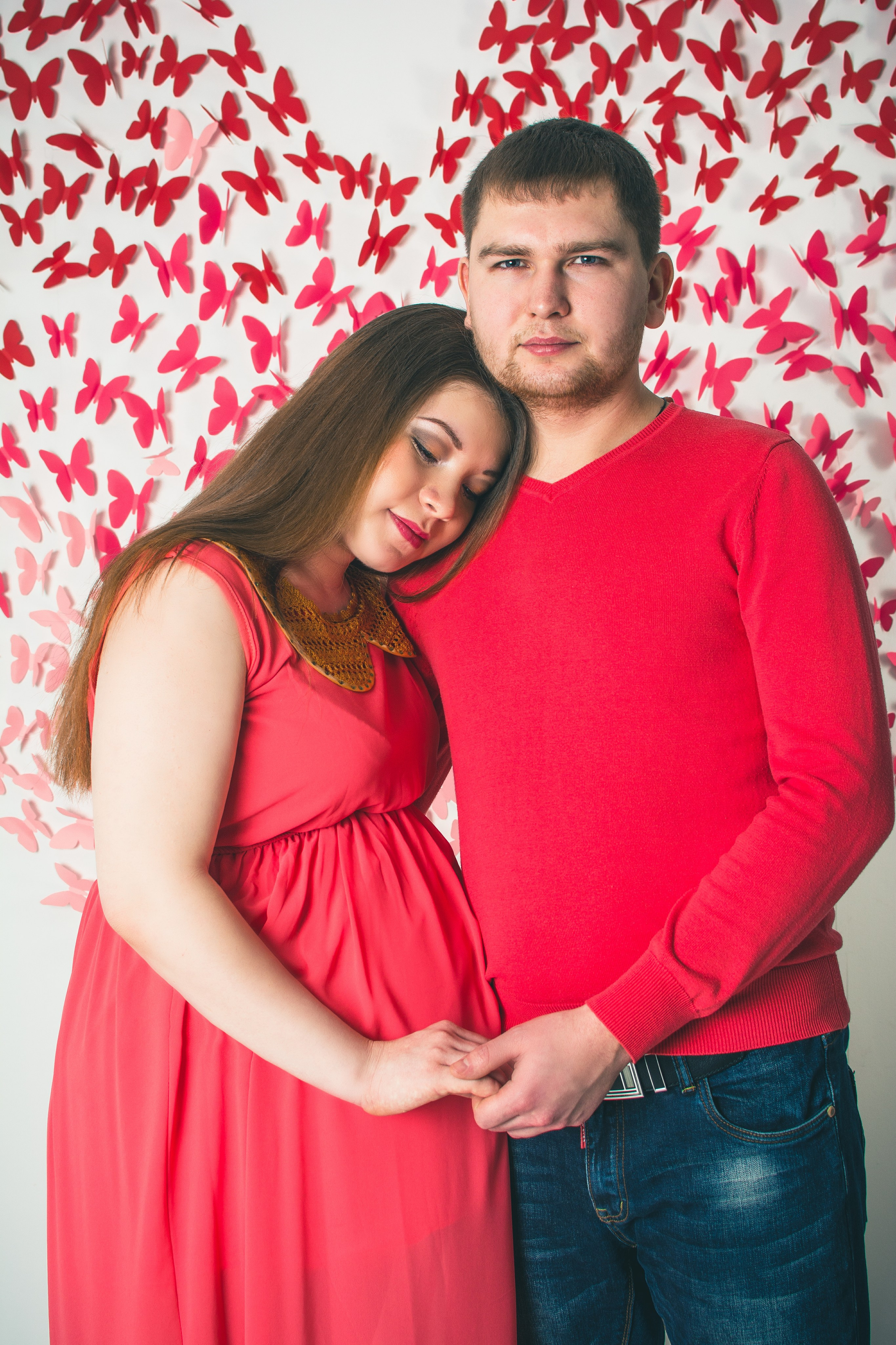 Дарья с мужем в ожидании чуда. Портретный креативный творческий фотограф в Казани Михаил Бушенев