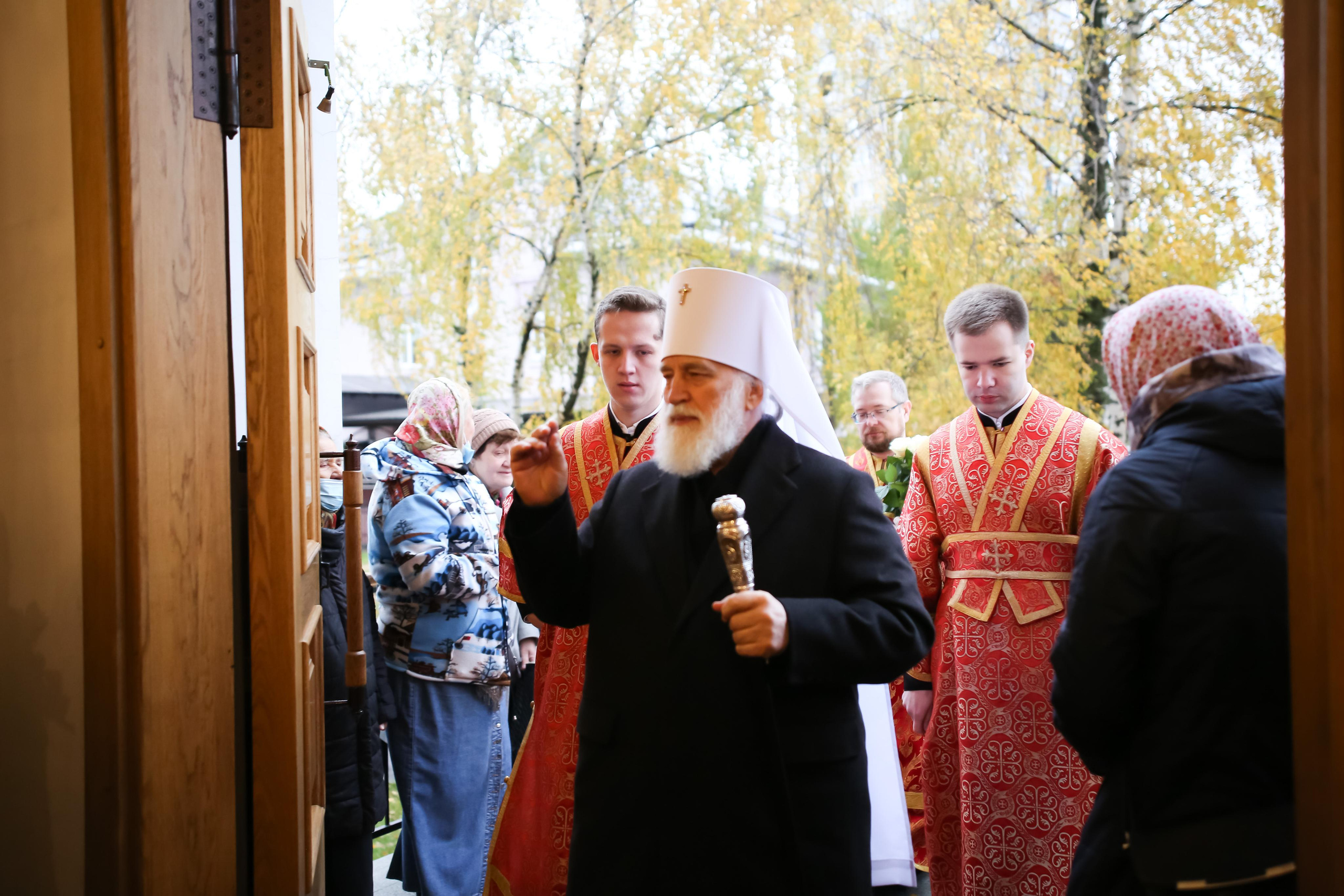 Архиерейское богослужение в честь новомучеников Жуковских. Семейный и детский фотограф Анна Петракова