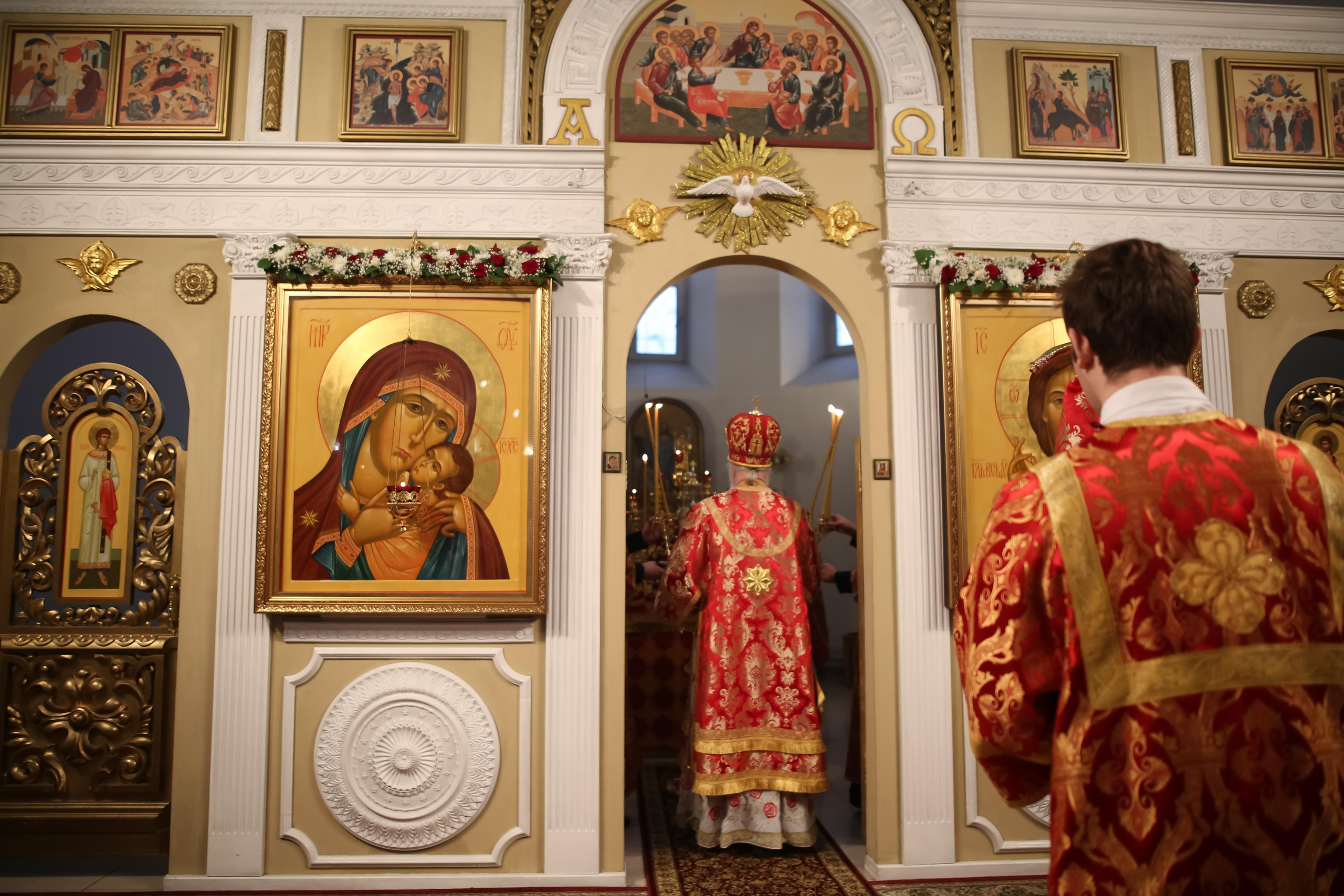 Архиерейское богослужение в честь новомучеников Жуковских. Семейный и детский фотограф Анна Петракова