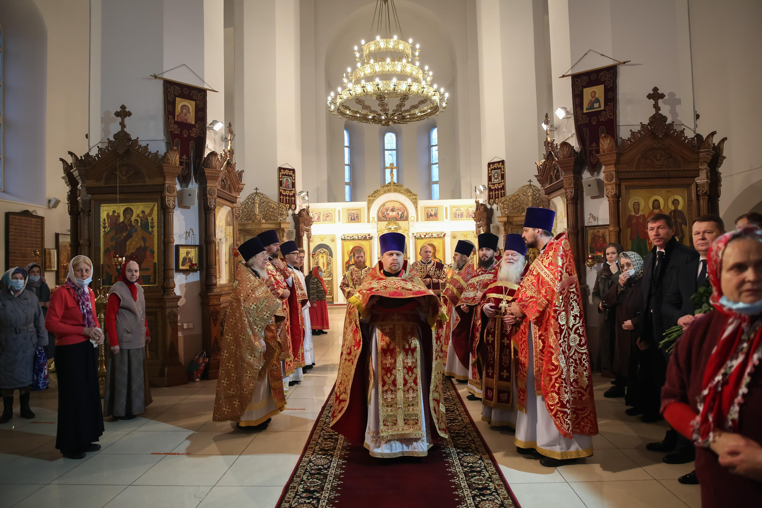 Архиерейское богослужение в честь новомучеников Жуковских. Семейный и детский фотограф Анна Петракова