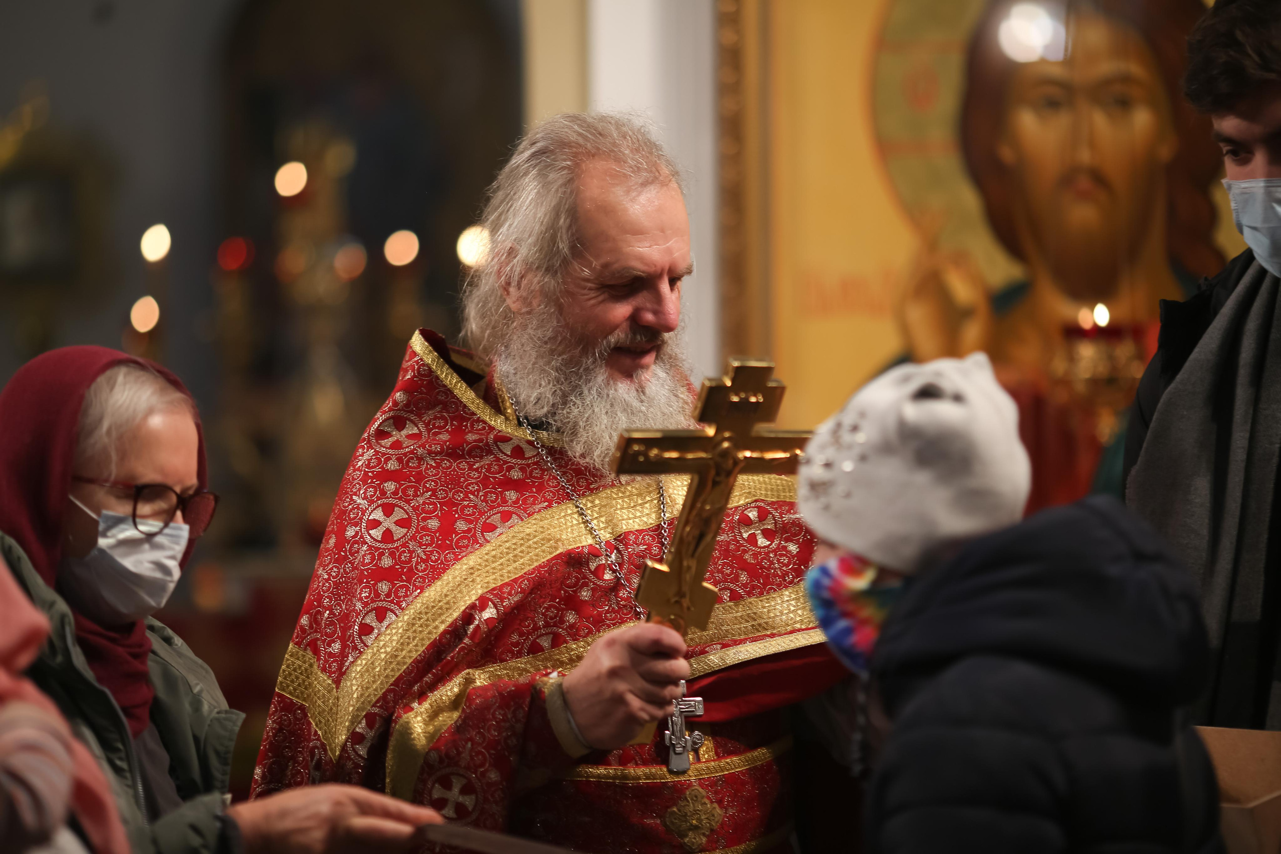 Архиерейское богослужение в честь новомучеников Жуковских. Семейный и детский фотограф Анна Петракова