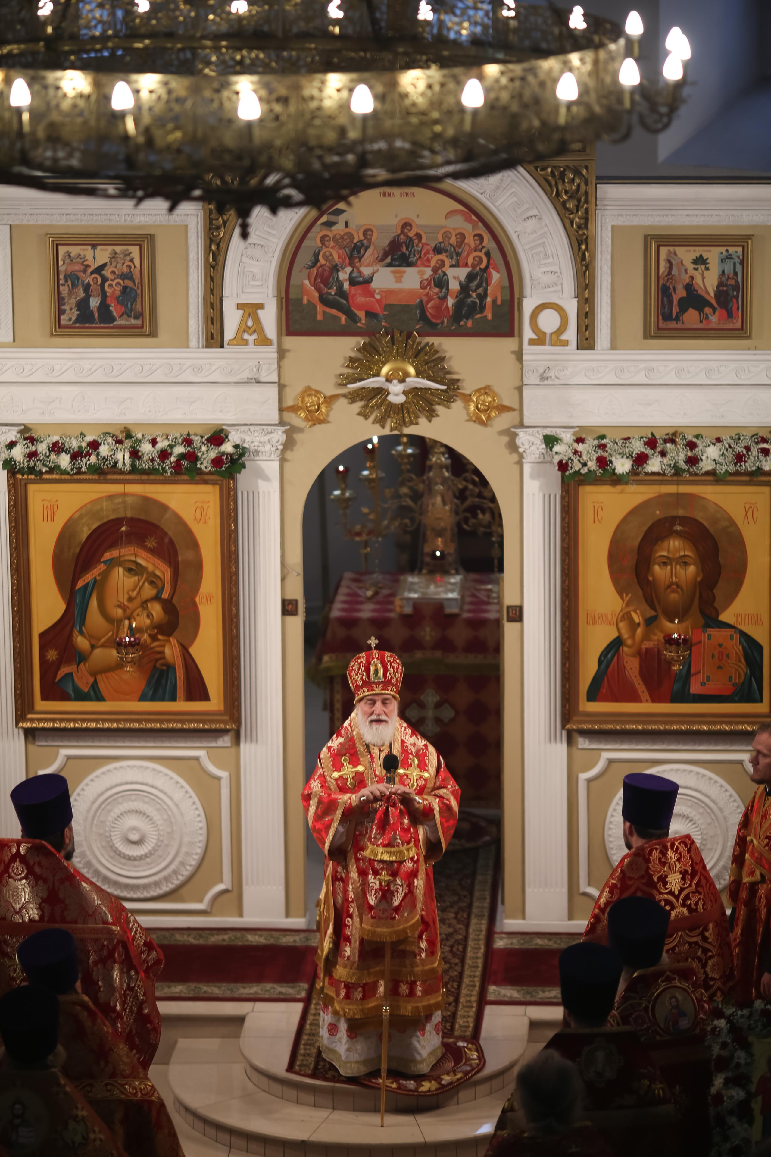 Архиерейское богослужение в честь новомучеников Жуковских. Семейный и детский фотограф Анна Петракова