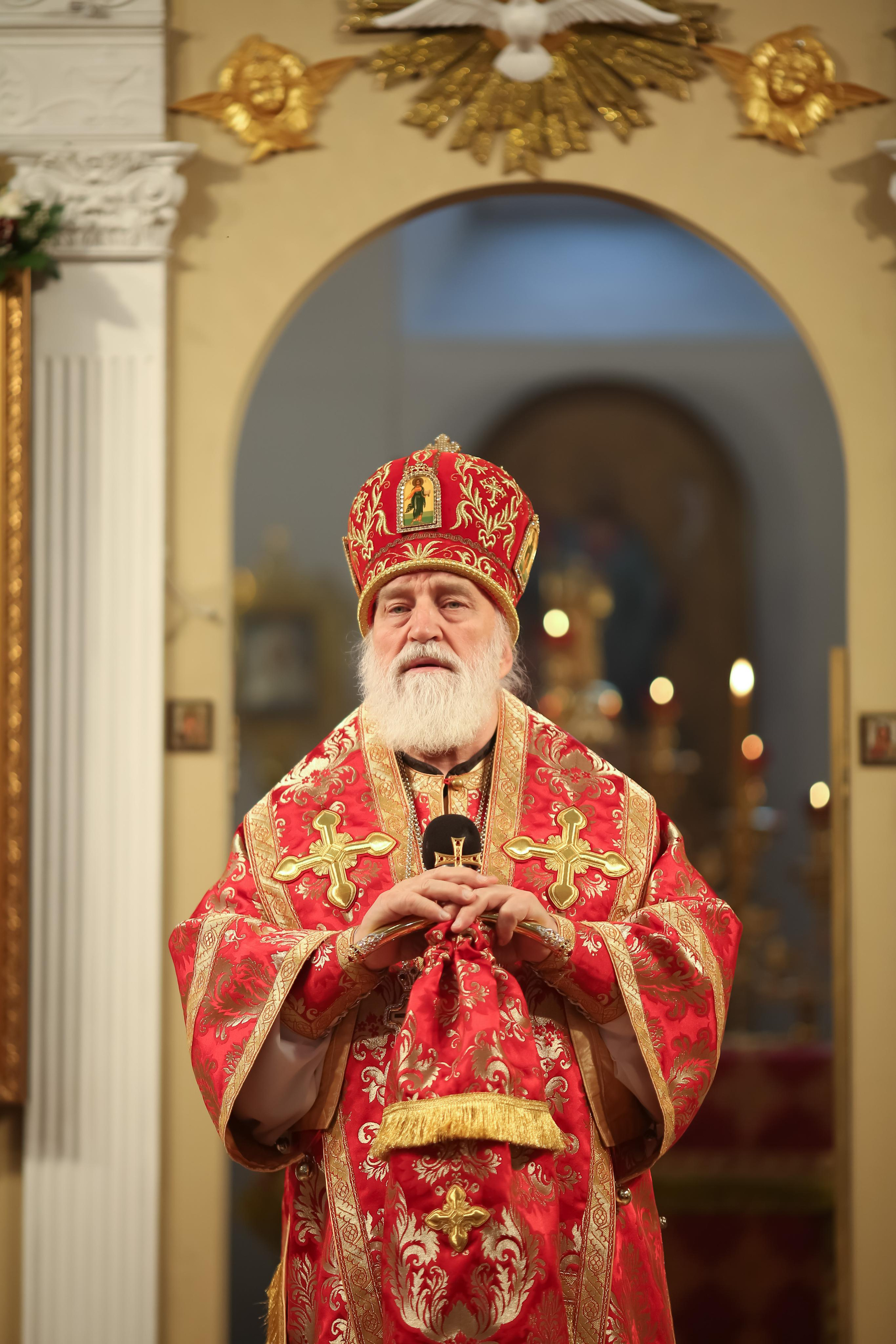 Архиерейское богослужение в честь новомучеников Жуковских. Семейный и детский фотограф Анна Петракова