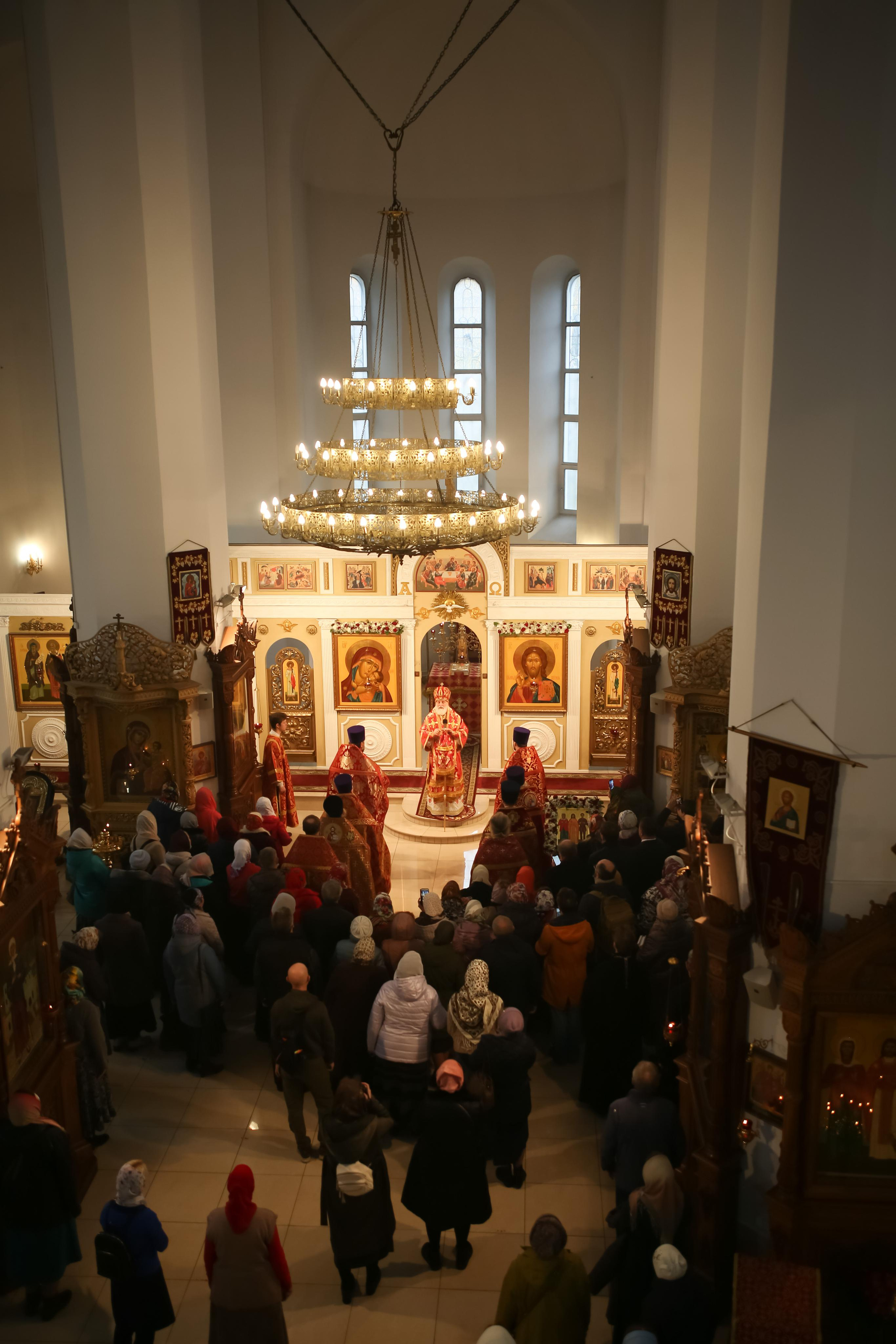 Архиерейское богослужение в честь новомучеников Жуковских. Семейный и детский фотограф Анна Петракова