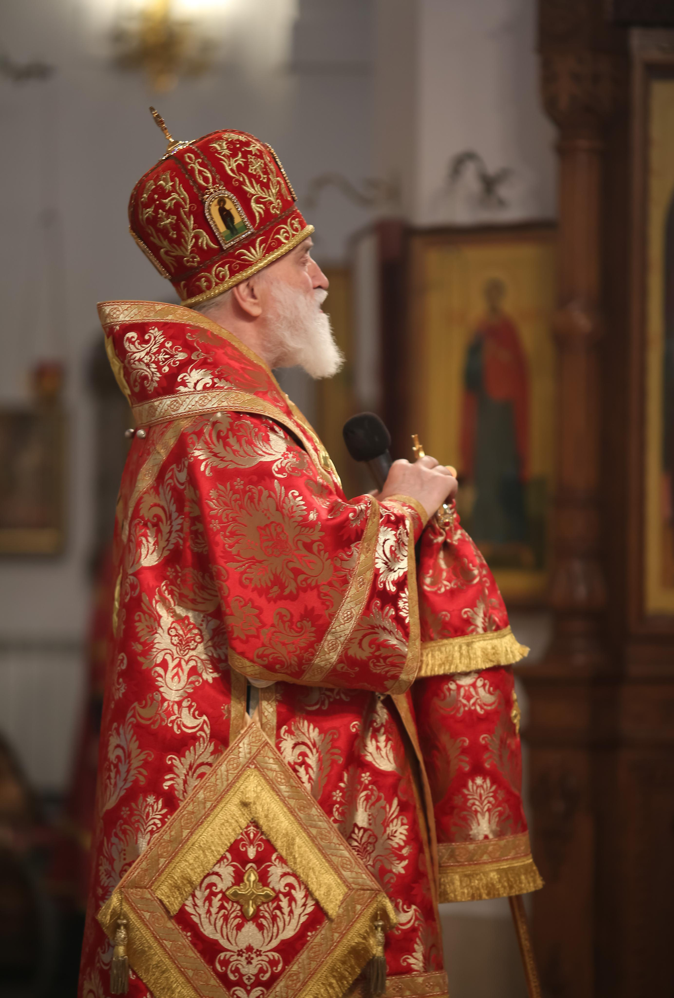 Архиерейское богослужение в честь новомучеников Жуковских. Семейный и детский фотограф Анна Петракова